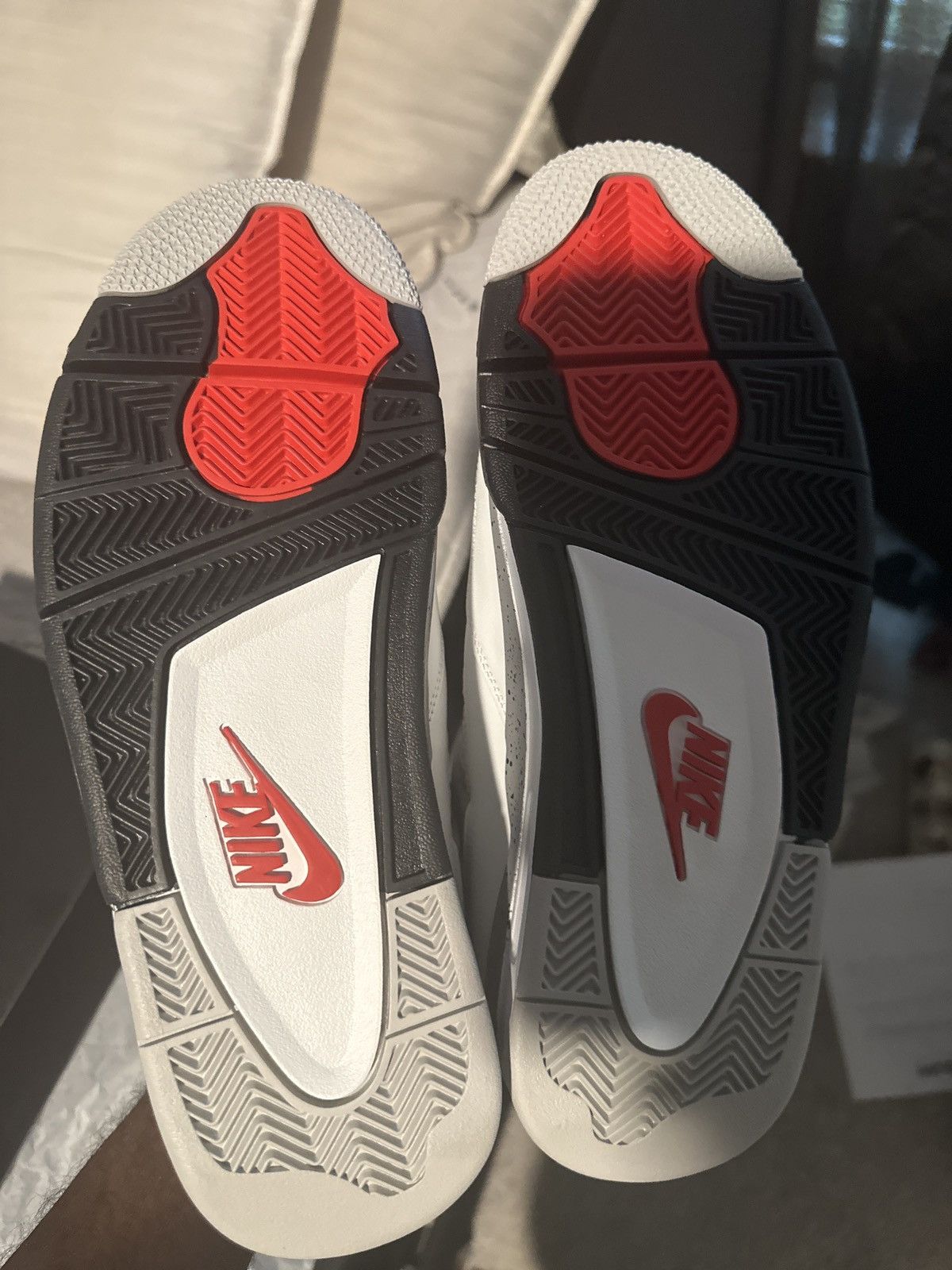 Nike Retro 4 Cements Size US 9 / EU 42 - 6 Thumbnail