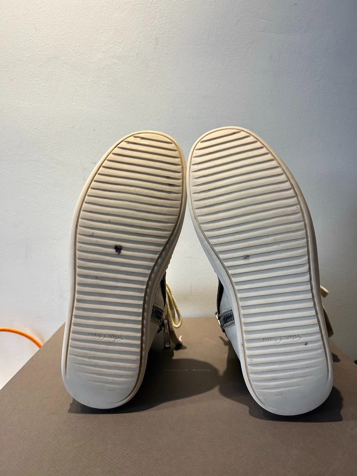Rick Owens Rick Owens mainline reverse triangle sneakers Size US 6 / EU 39 - 5 Thumbnail