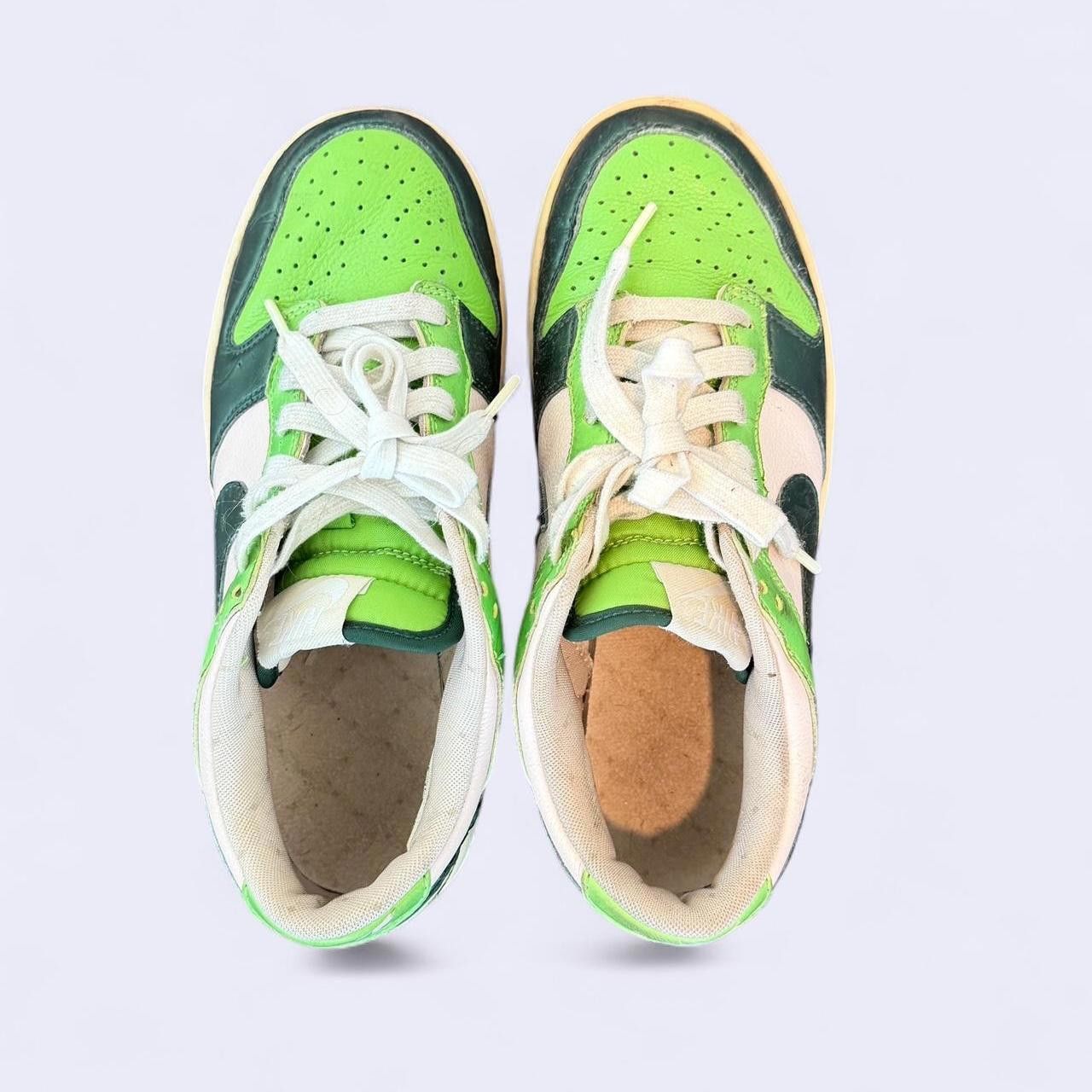 Nike Nike Women's green multi Trainers Size ONE SIZE - 6 Thumbnail