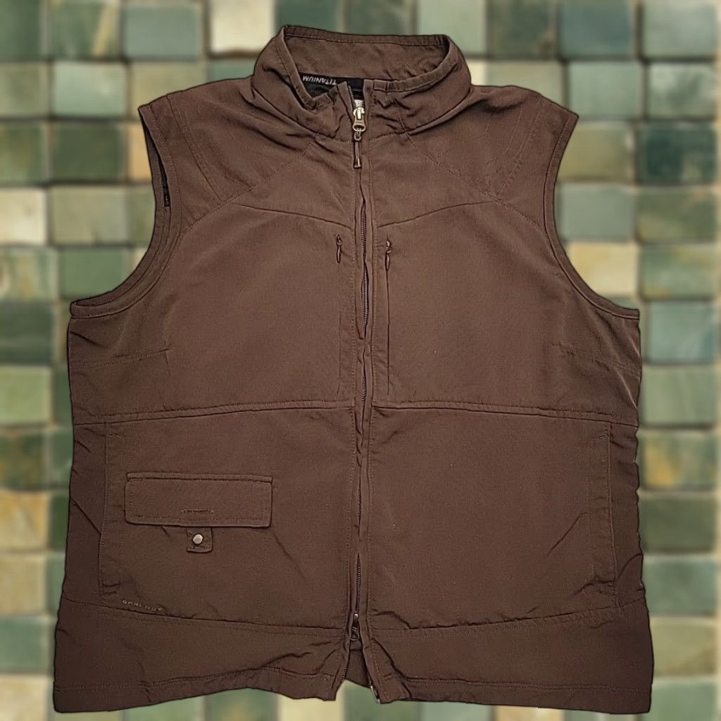 Vintage VINTAGE Columbia Vest Womens XL Brown Titanium Omni Dry Lightweight Performance Size XL / US 12-14 / IT 48-50 - 1 Thumbnail