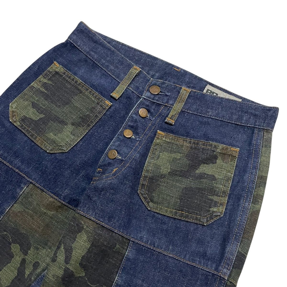 Hysteric Glamour ORIGINAL MADE IN JAPAN FLARED BUSH PANT CAMOUFLAGE RARE Size US 28 / EU 44 - 2 Thumbnail