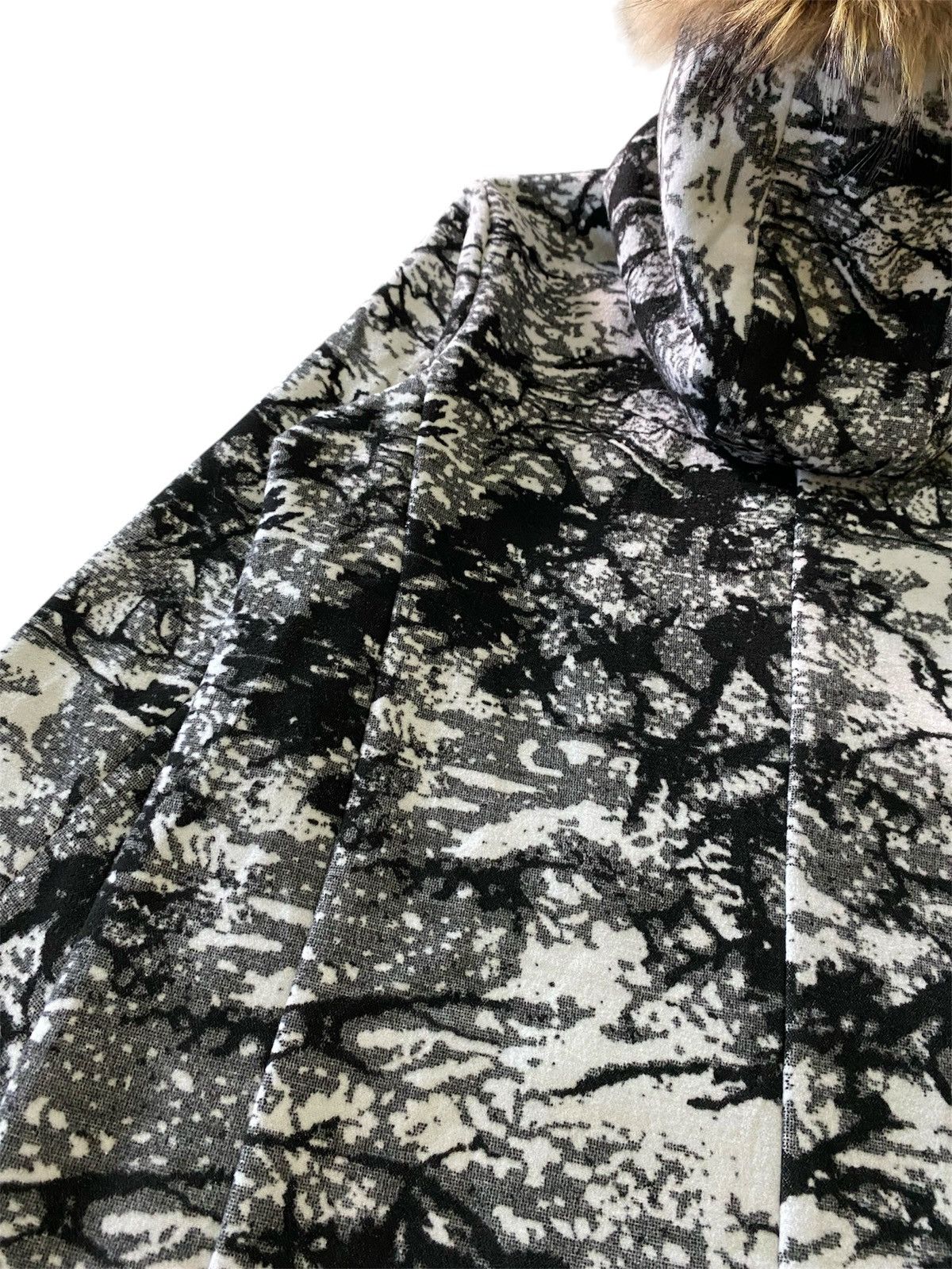 Japanese Brand Fur Raymayers Fabric From ITALY Monochrome Jacket Zip Hoodie Size US M / EU 48-50 / 2 - 14 Thumbnail