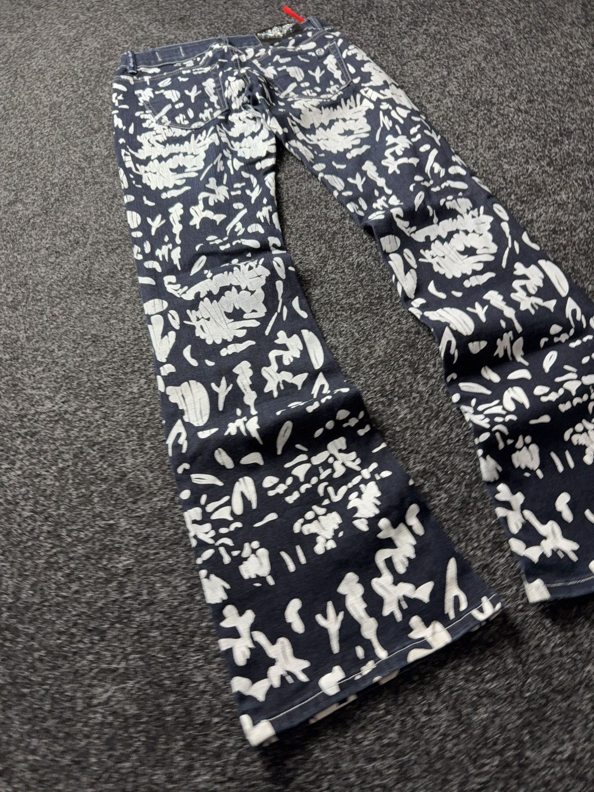 Japanese Brand Avant Garde 00s Crazy Age Graphic Flared Jeans Y2K Pattern Size 28" / US 6 / IT 42 - 12 Thumbnail