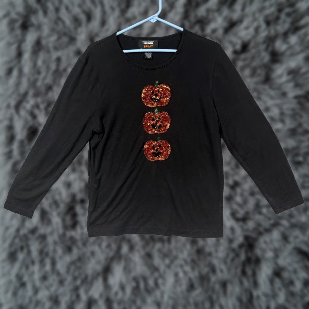 Vintage VINTAGE 90s Halloween Jack-O-Lantern Pumpkin Sequin Shirt L Studio Treat Womens Long Sleeve T-Shirt Black Shirts Mens Womens Boys Girls Size L / US 10 / IT 46 - 1 Thumbnail