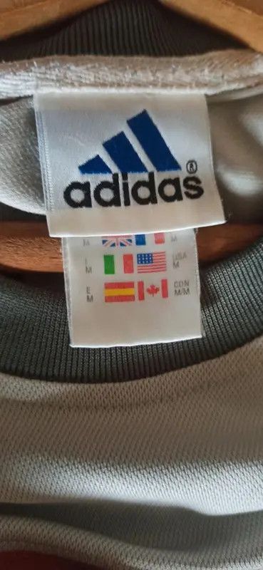 Adidas Adidas Vintag T-shirt Size US M / EU 48-50 / 2 - 3 Thumbnail
