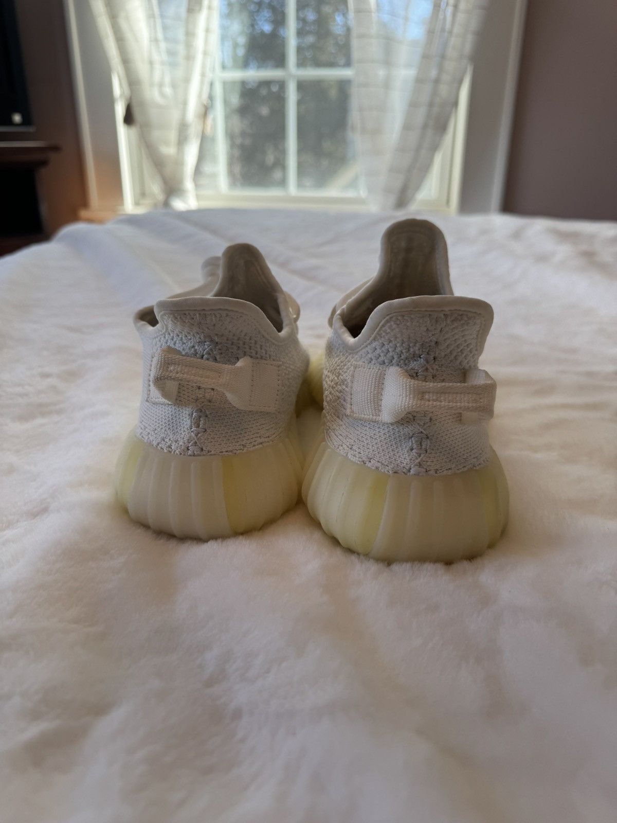 Adidas × Yeezy Yeezy triple whites Size US 5 / EU 37 - 14 Thumbnail