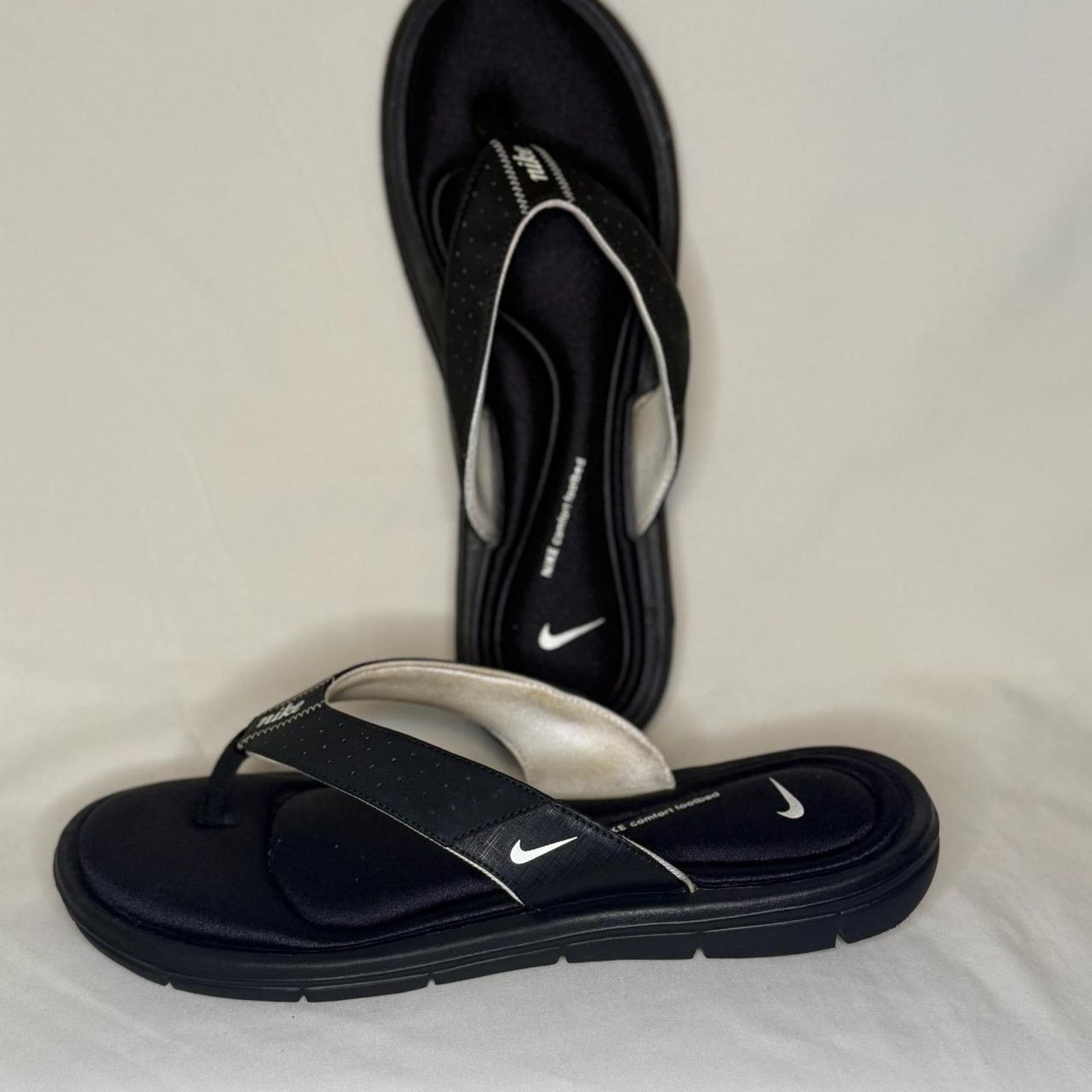 Nike Nike Flip flops Size US 12 / IT 42 - 2 Thumbnail