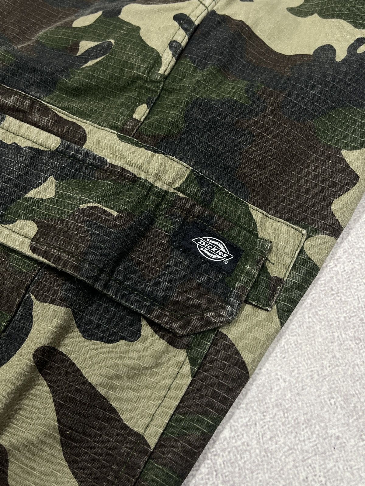 Dickies Mens Dickies Camo Cargo Pants Multipocket Size 32 Size US 32 / EU 48 - 6 Thumbnail