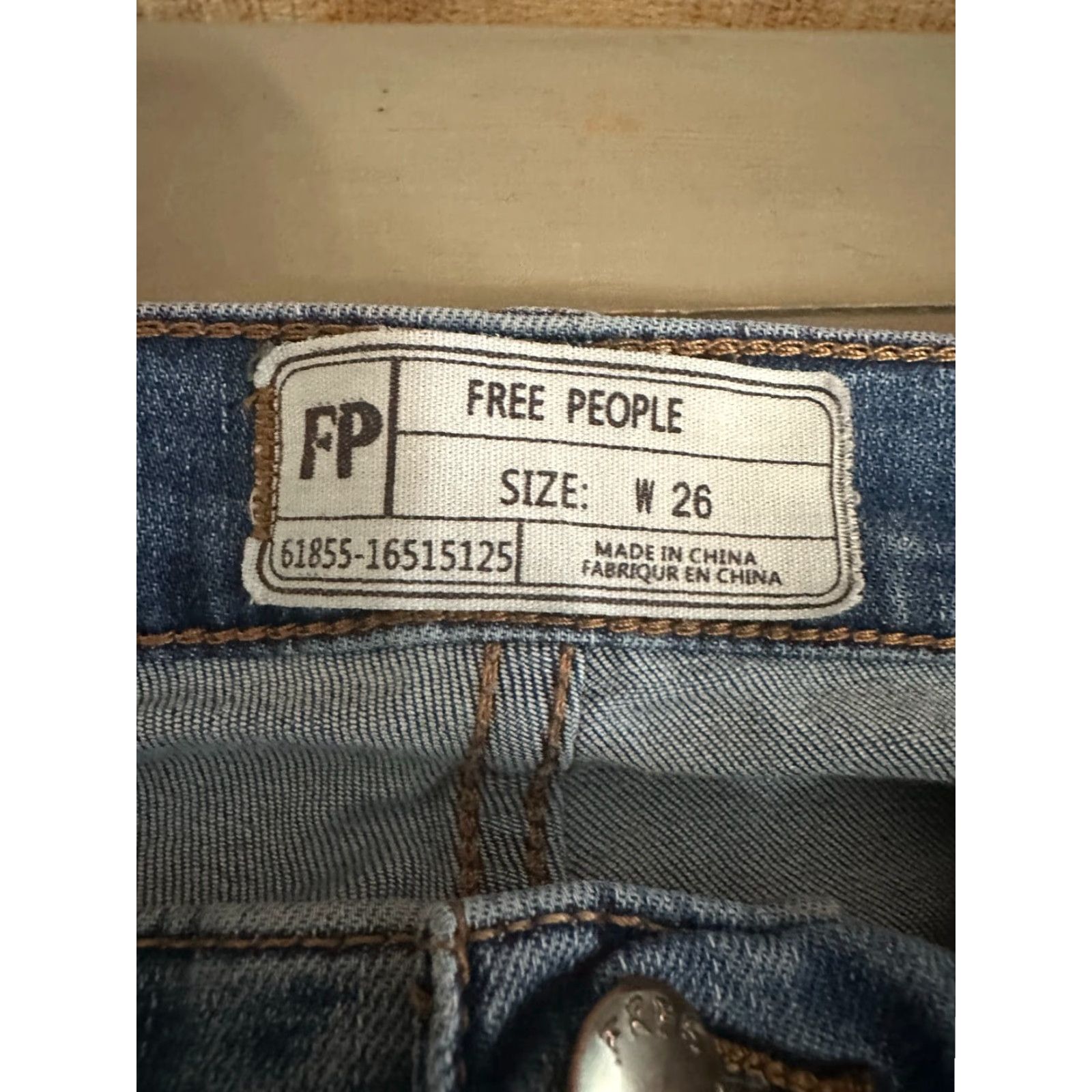 Free People Free People Jeans Skinny Women 26 Blue Frayed Hem Stretch Denim High Rise Slim Jeans Modern 61855-16515125 Size 26" / US 2 / IT 38 - 3 Thumbnail