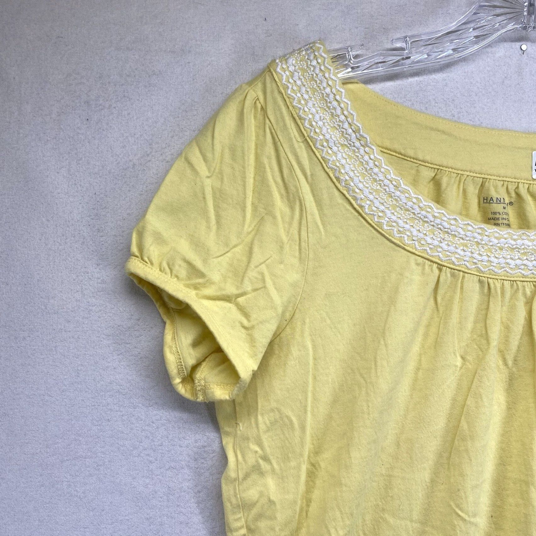 Vintage Hannah Women’s Yellow Short Sleeve Blouse Size Medium Sunflower Embroidered 90s Size M / US 6-8 / IT 42-44 - 5 Thumbnail