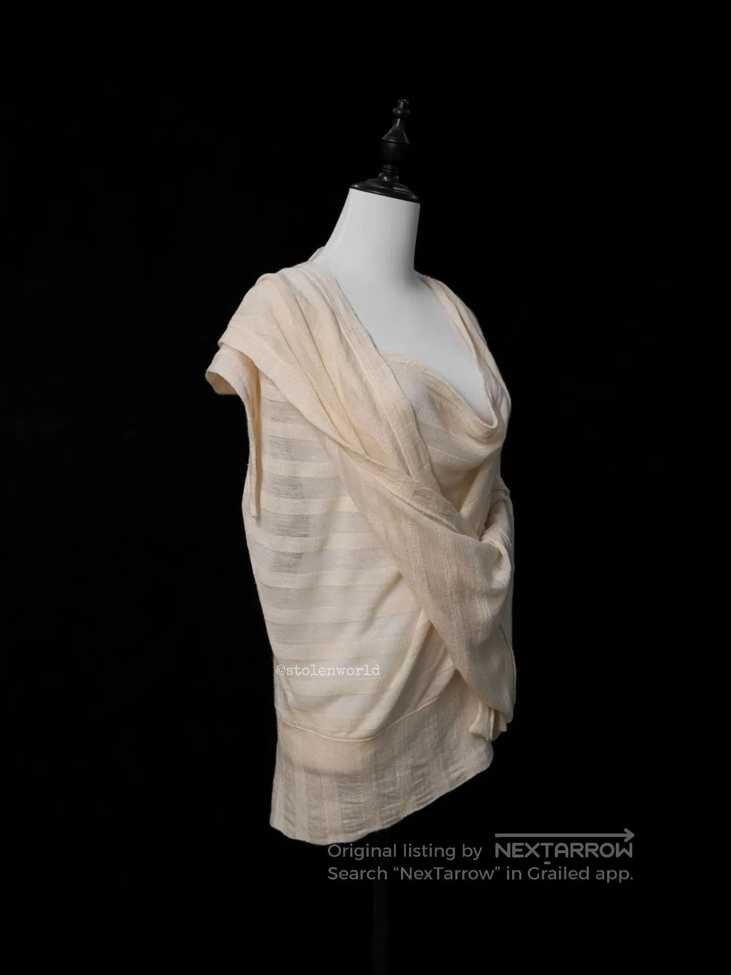 Y's versatile soft wool knitted vest. Size S / US 4 / IT 40 - 6 Thumbnail