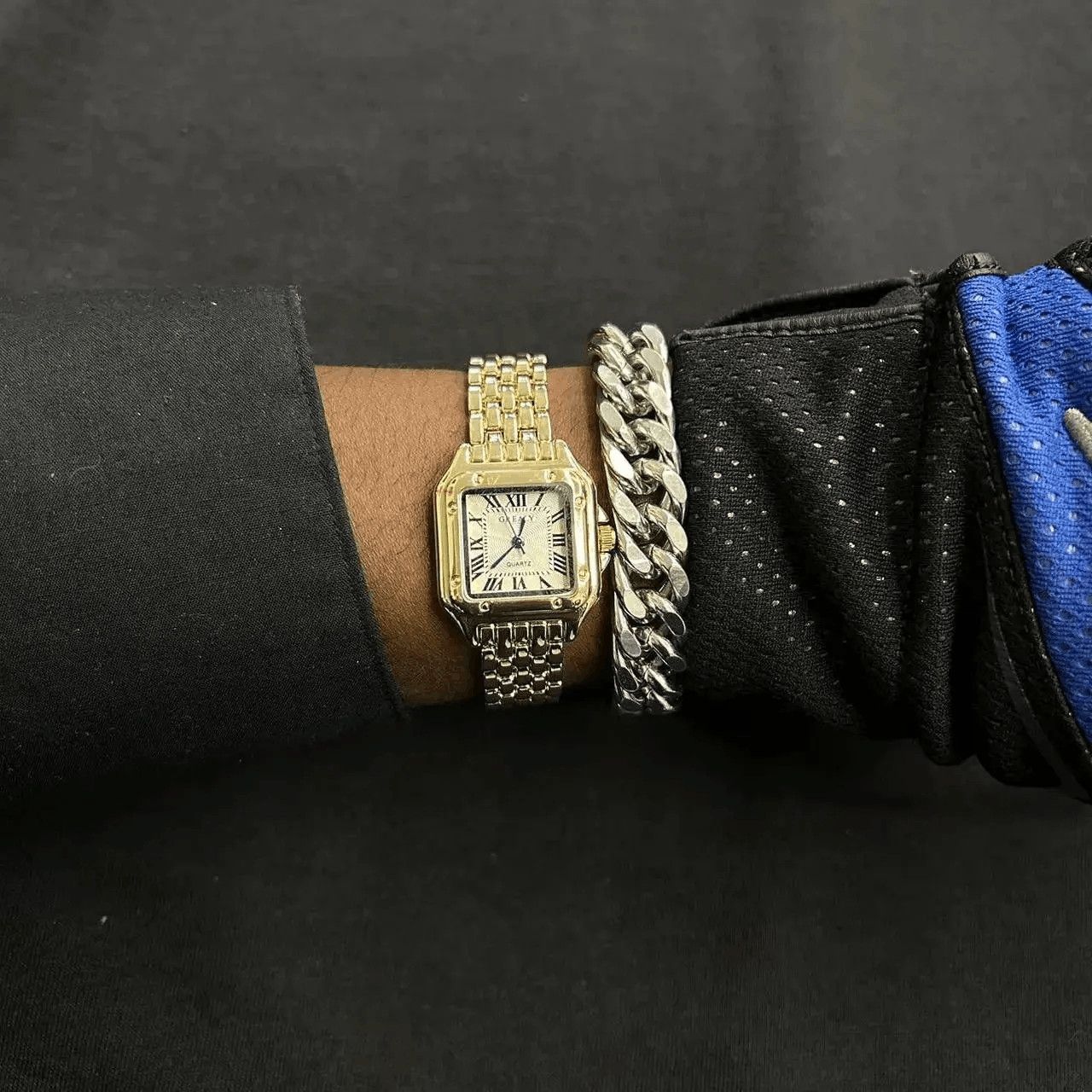 Jewelry Vintage 2000s Style Gold Rectangular Quartz Luxury Watch Size ONE SIZE - 2 Thumbnail