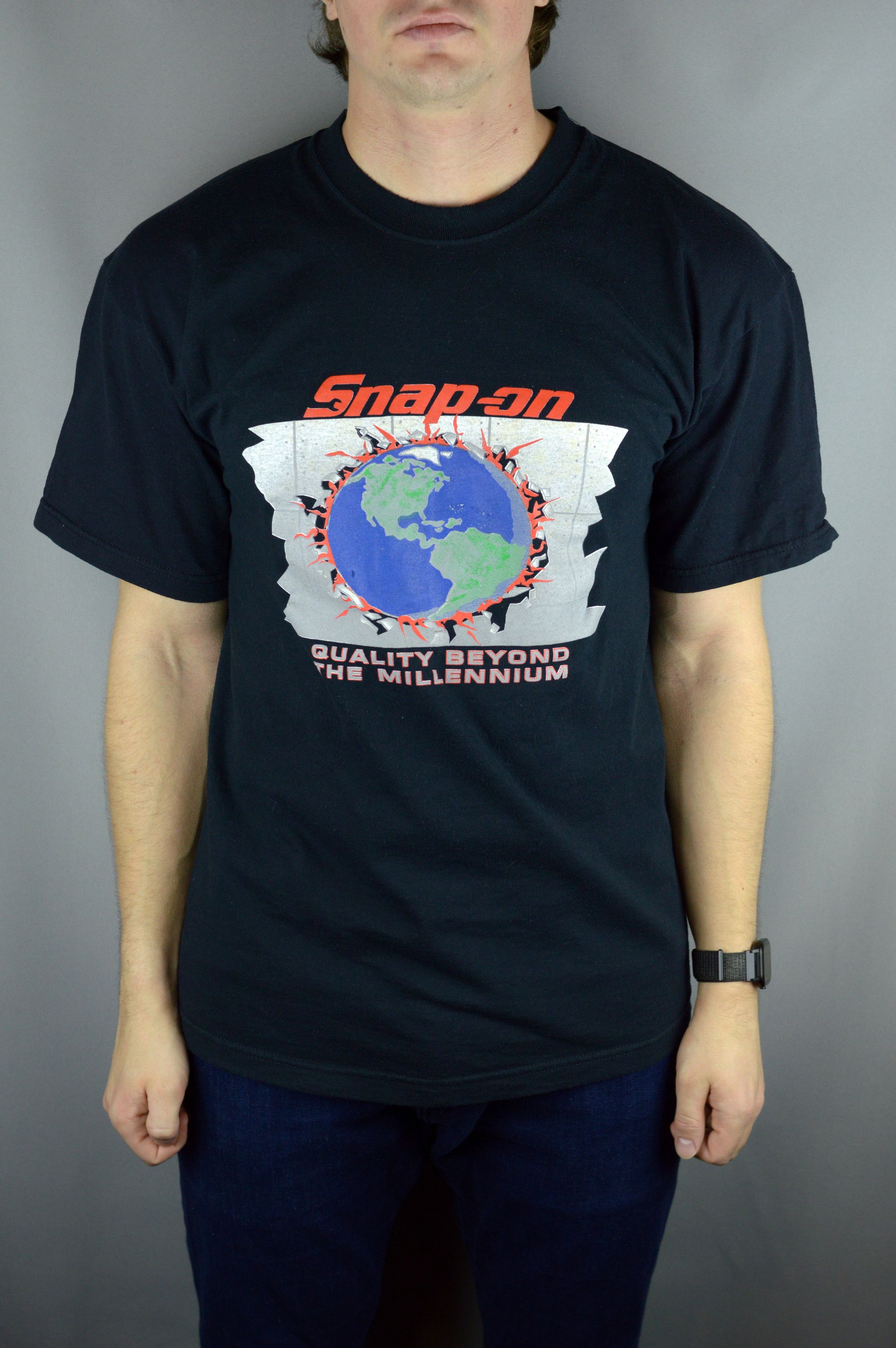 Vintage Vintage Snap On Quality Beyond the Millennium 90s t shirt Size US L / EU 52-54 / 3 - 1 Thumbnail