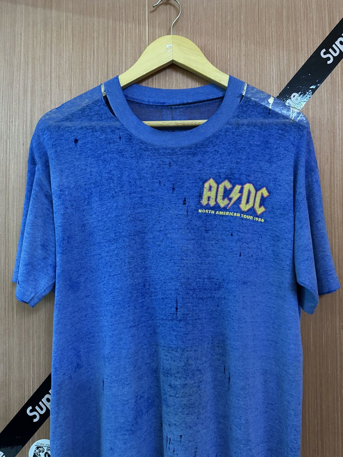 Band Tees Veryrare Vintage 80's ACDC Rock Band US Tour Tees Size US M / EU 48-50 / 2 - 3 Thumbnail