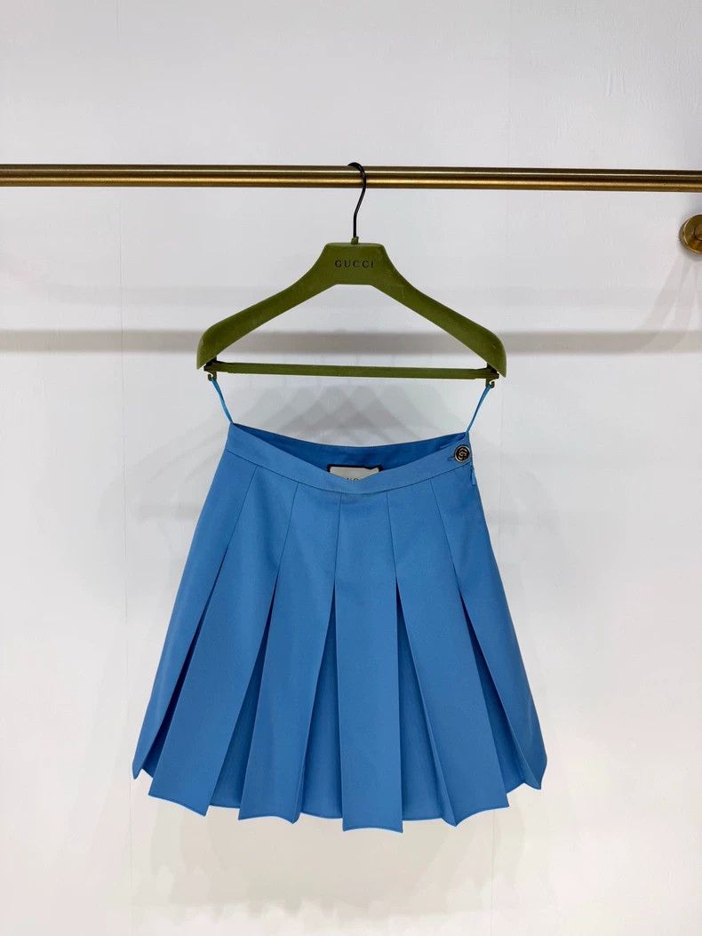 Gucci new gucci blue pleated skirt with gold button-dmc Size 36" / US 14 / IT 50 - 1 Thumbnail
