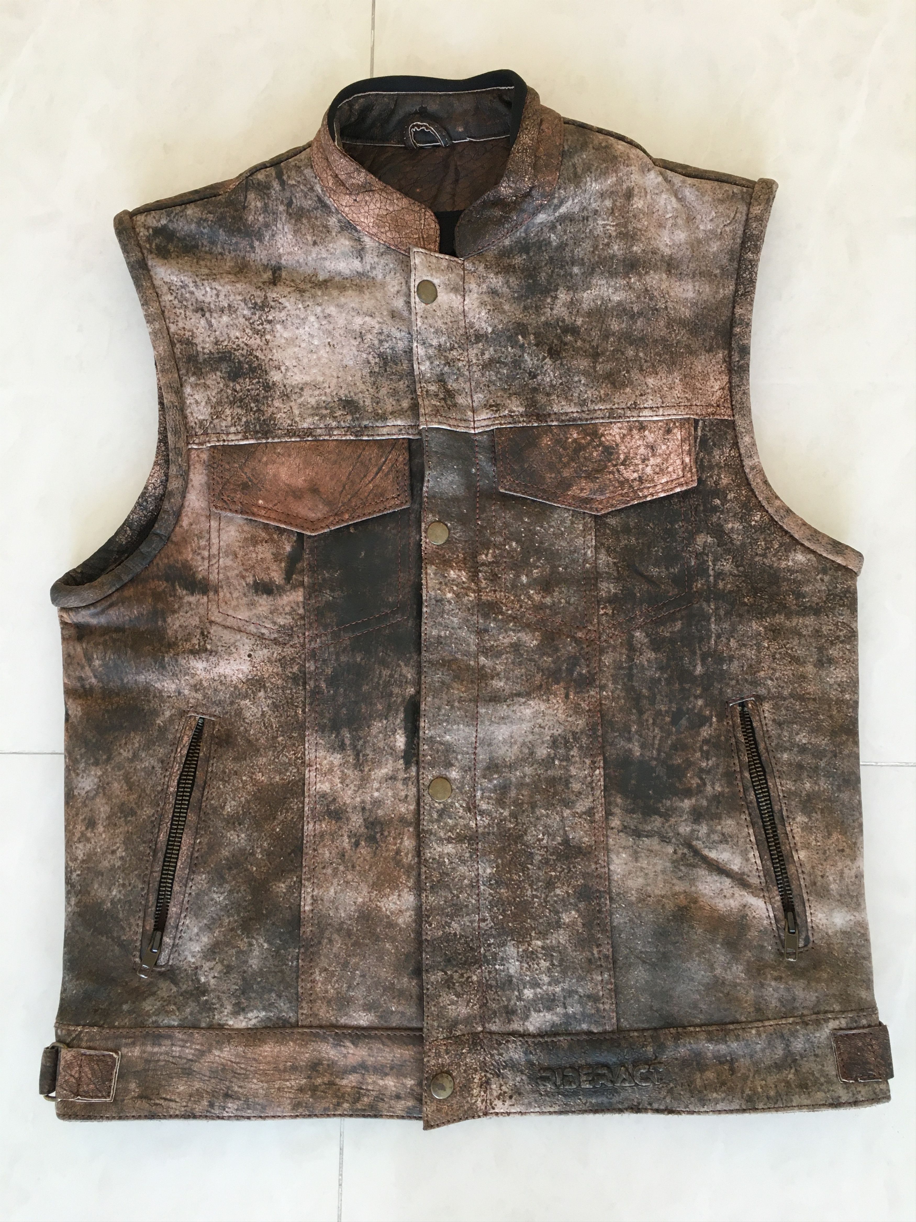 Leather Motorcycle Leather Vest Disstressed Biker Jacket with Armor Size US S / EU 44-46 / 1 - 1 Thumbnail