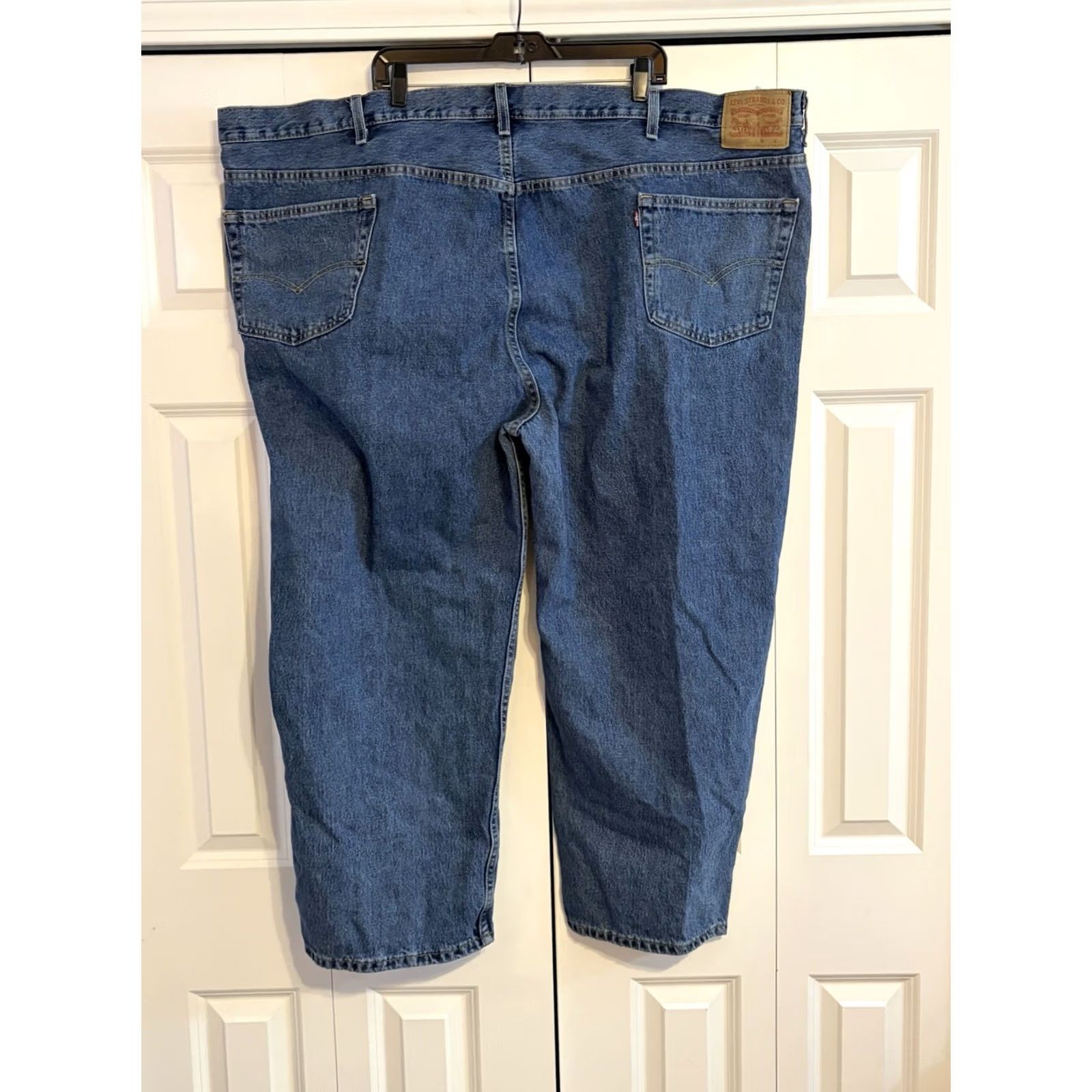 Levi's NWT Levi's 550 Relaxed Fit Jeans Straight Denim Blue 56x28 Mens Big & Tall 5-Pocket Zip Zipper Logo High Rise Cotton Medium Wash Size US 40 / EU 56 - 2 Thumbnail