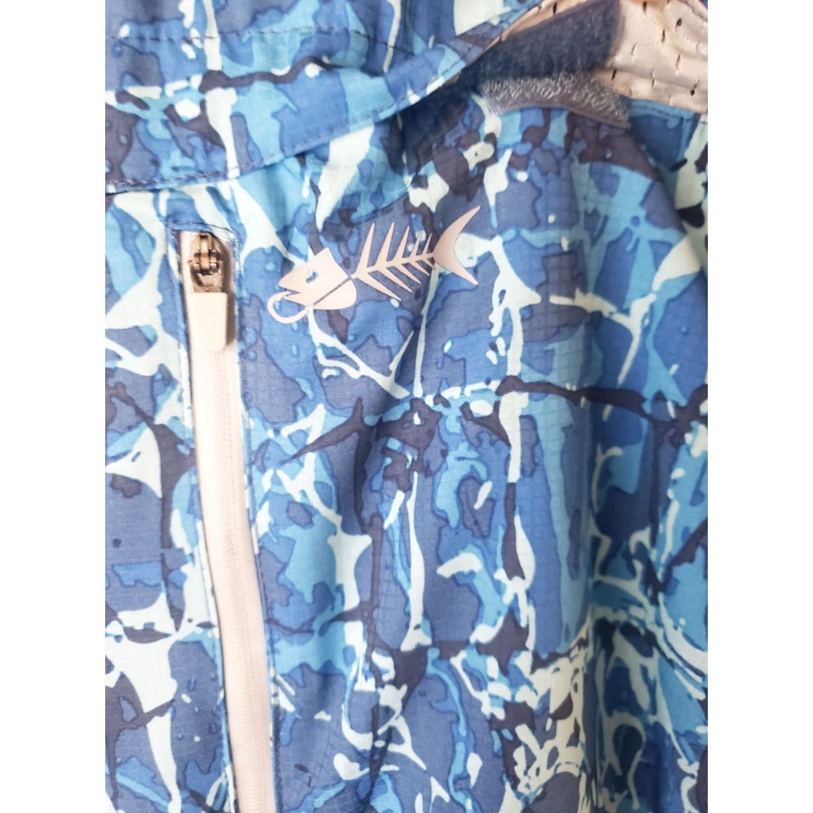 Vintage Silver Bait Men's Fishing Shirt Short Sleeve Blue Camo Print XL Ventilated Breathable All Seasons Button-Up Shirt Mens Size US XL / EU 56 / 4 - 7 Thumbnail