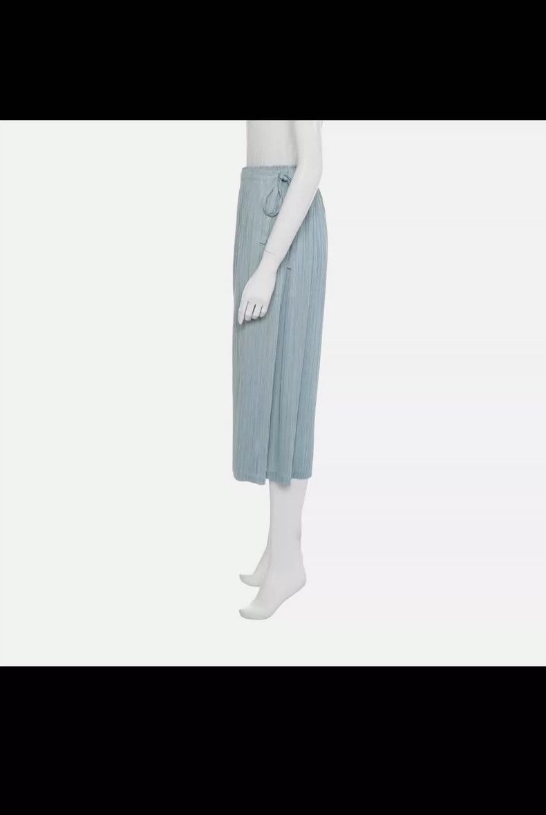 Issey Miyake Issey Miyake size:2 Light blue pleated trousers Size 22" - 2 Thumbnail
