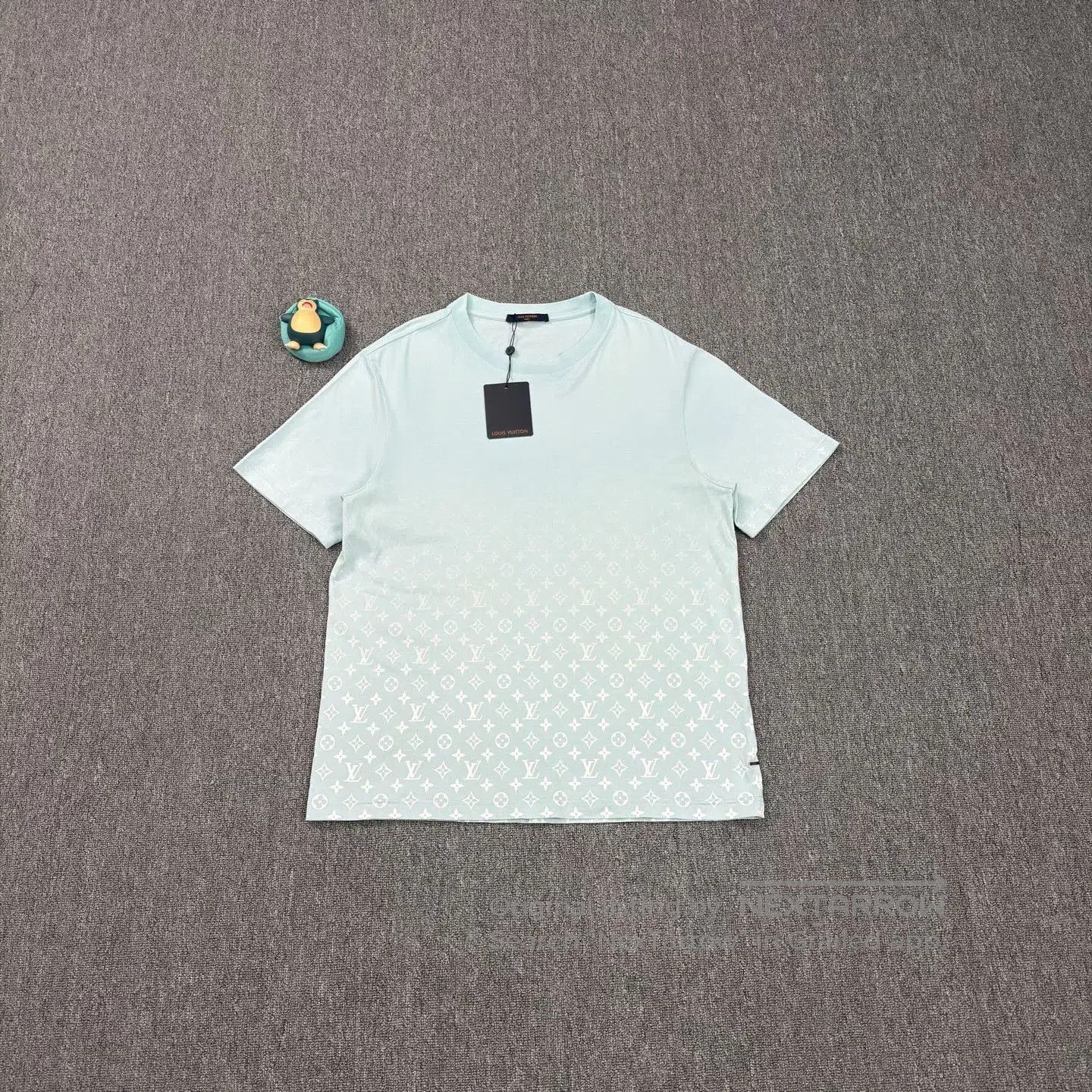 Louis Vuitton LV Gradient All-Over Print Sky Blue Tee. Size US XXL / EU 58 / 5 - 1 Thumbnail