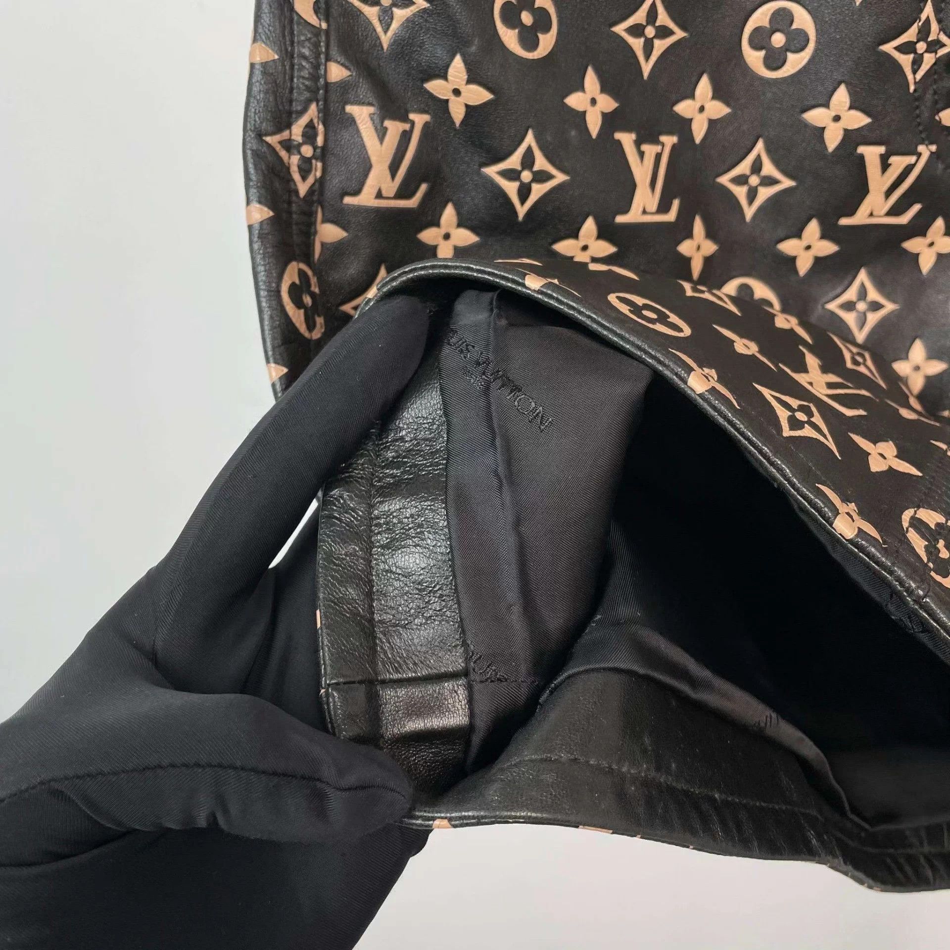 Louis Vuitton LV Monogram Lambskin Black Skirt 34 Size 25" / US 0 / IT 36 - 5 Thumbnail
