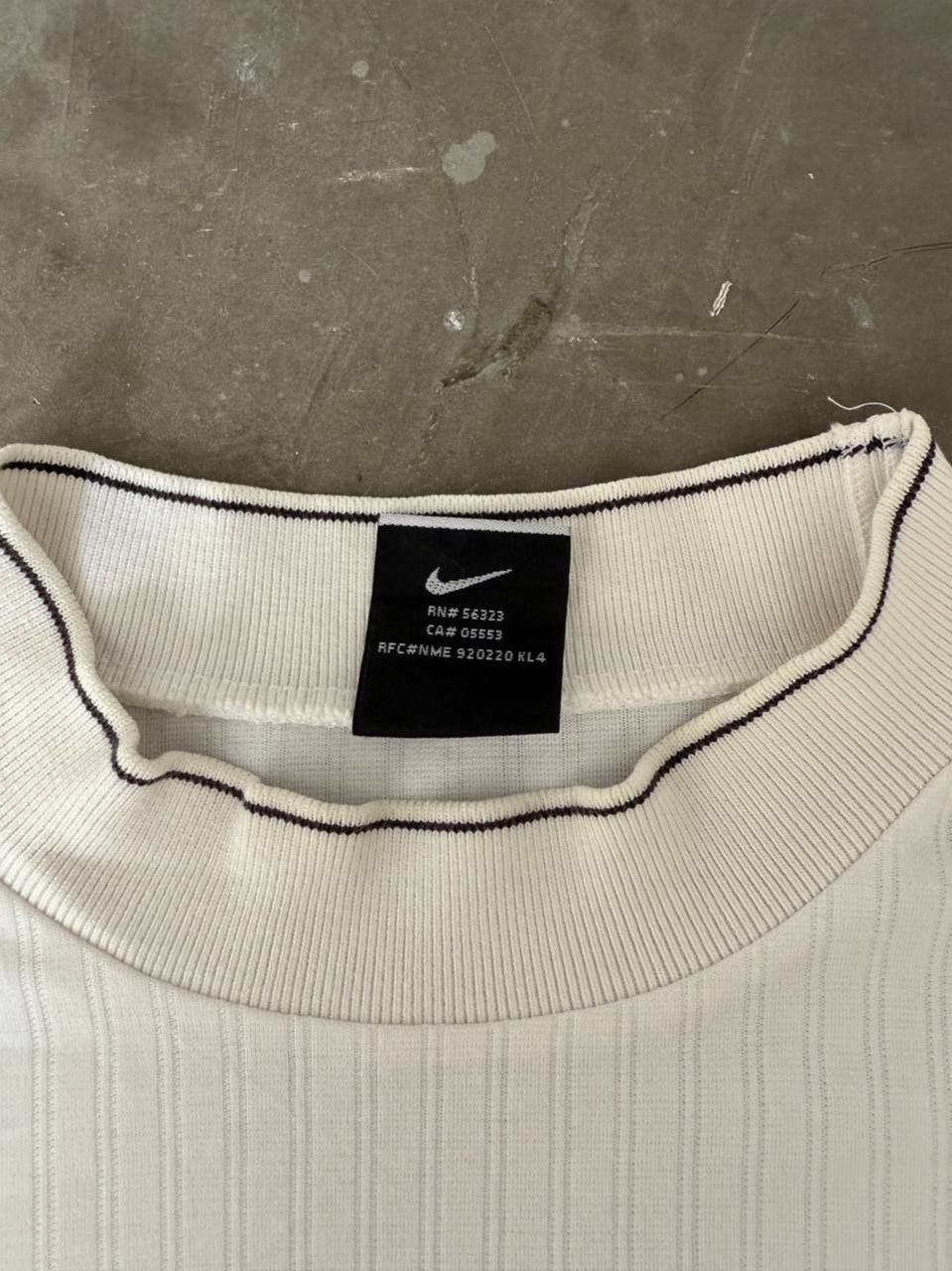 Nike Vintage White Nike T-Shirt/Tee Size US L / EU 52-54 / 3 - 7 Thumbnail