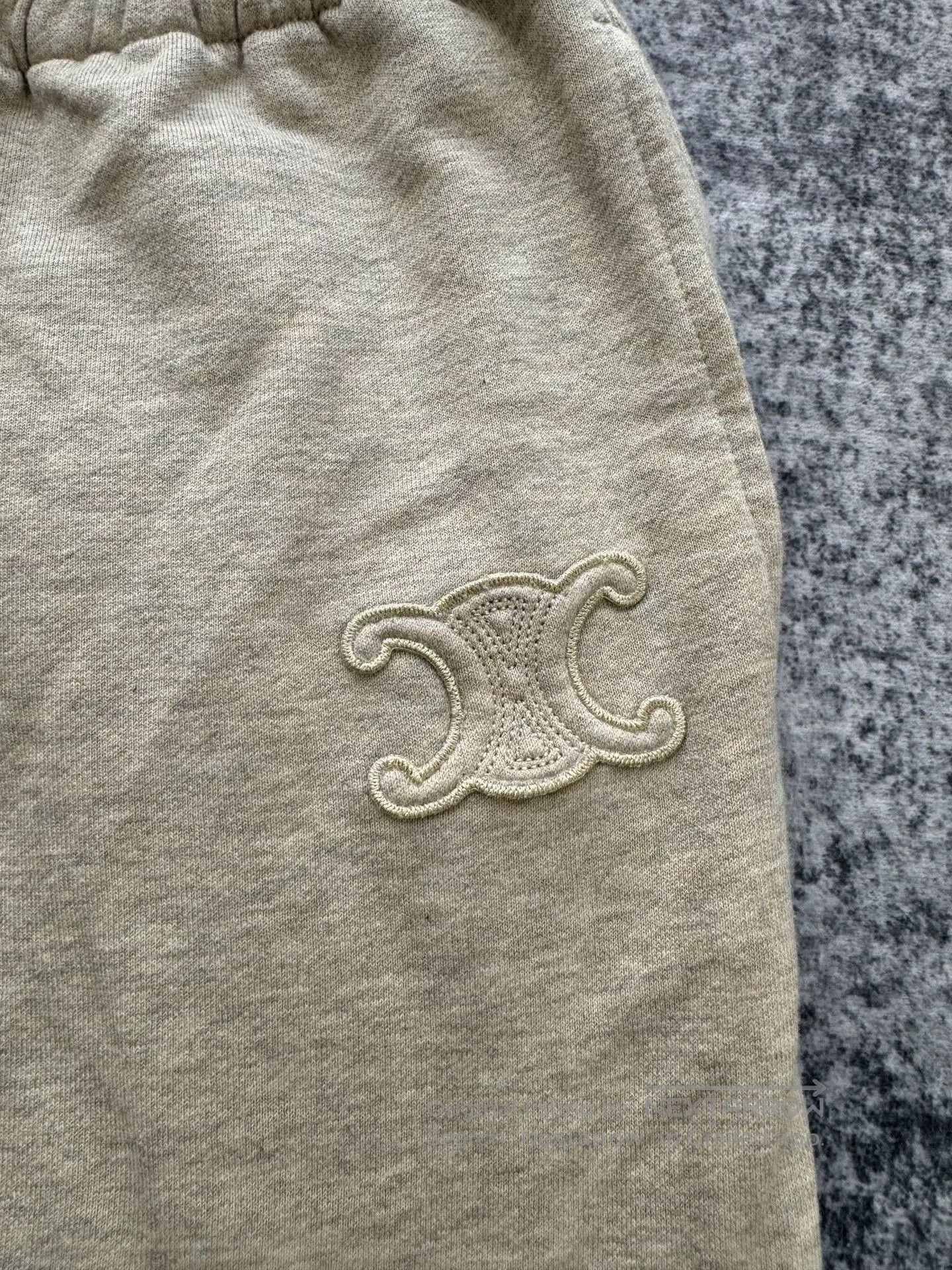 Celine Celine Oatmeal Triomphe Logo Sweatpants. Size 35" - 3 Thumbnail