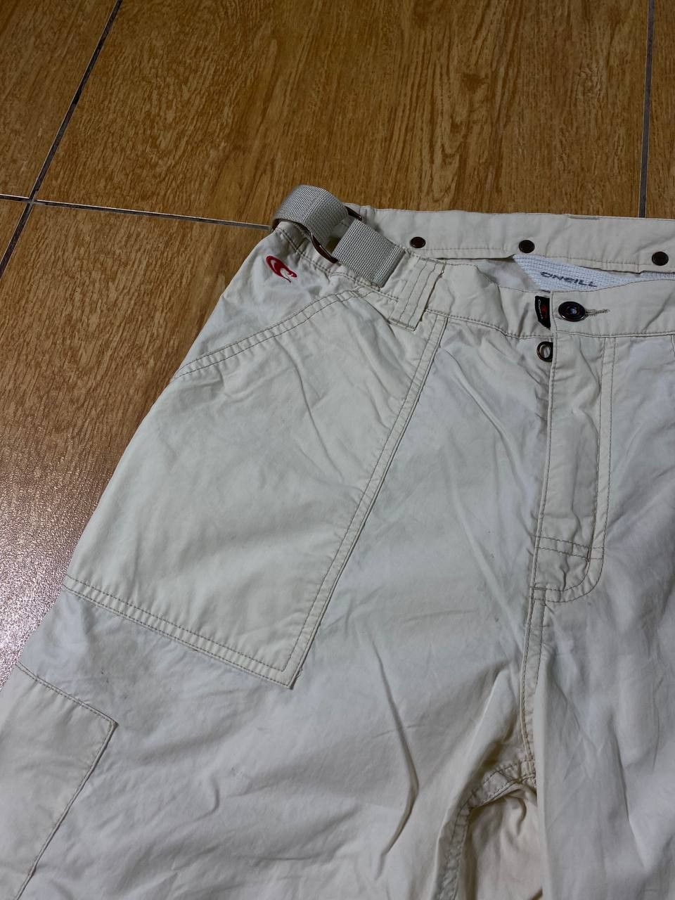 Vintage O'Neill Board Shorts Men’s 30 White Cargo Pockets Surf Swim Size US 30 / EU 46 - 6 Thumbnail