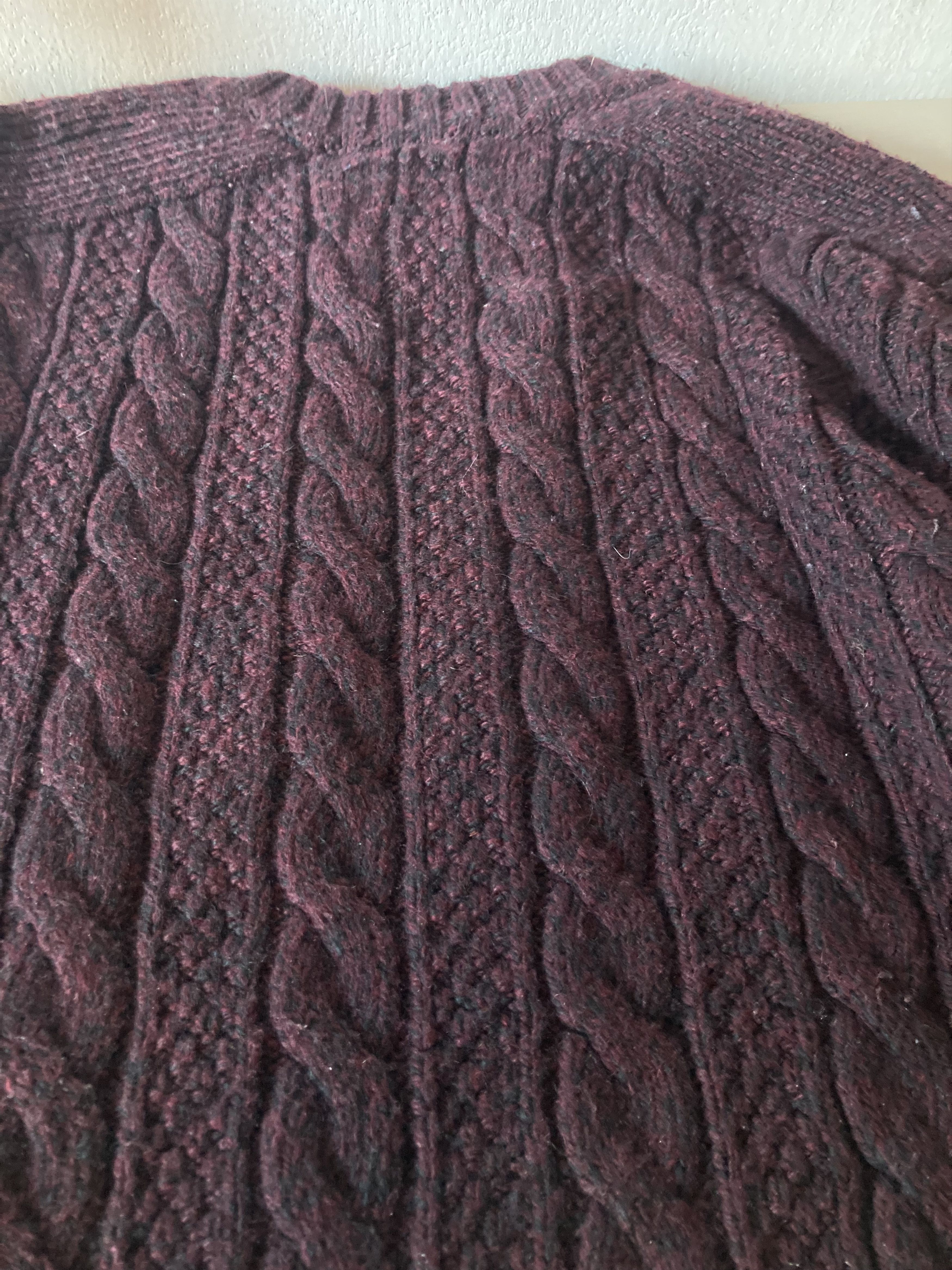 Superdry SUPERDRY knit in dark red burgundy size M Size US M / EU 48-50 / 2 - 5 Thumbnail