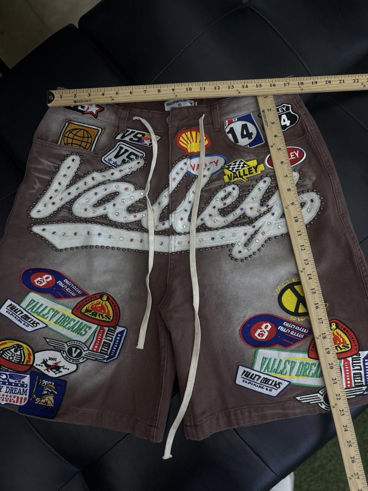 Vale Valley Brown Denim Patchwork Shorts Size 32 (Brand New) Size US 32 / EU 48 - 8 Thumbnail
