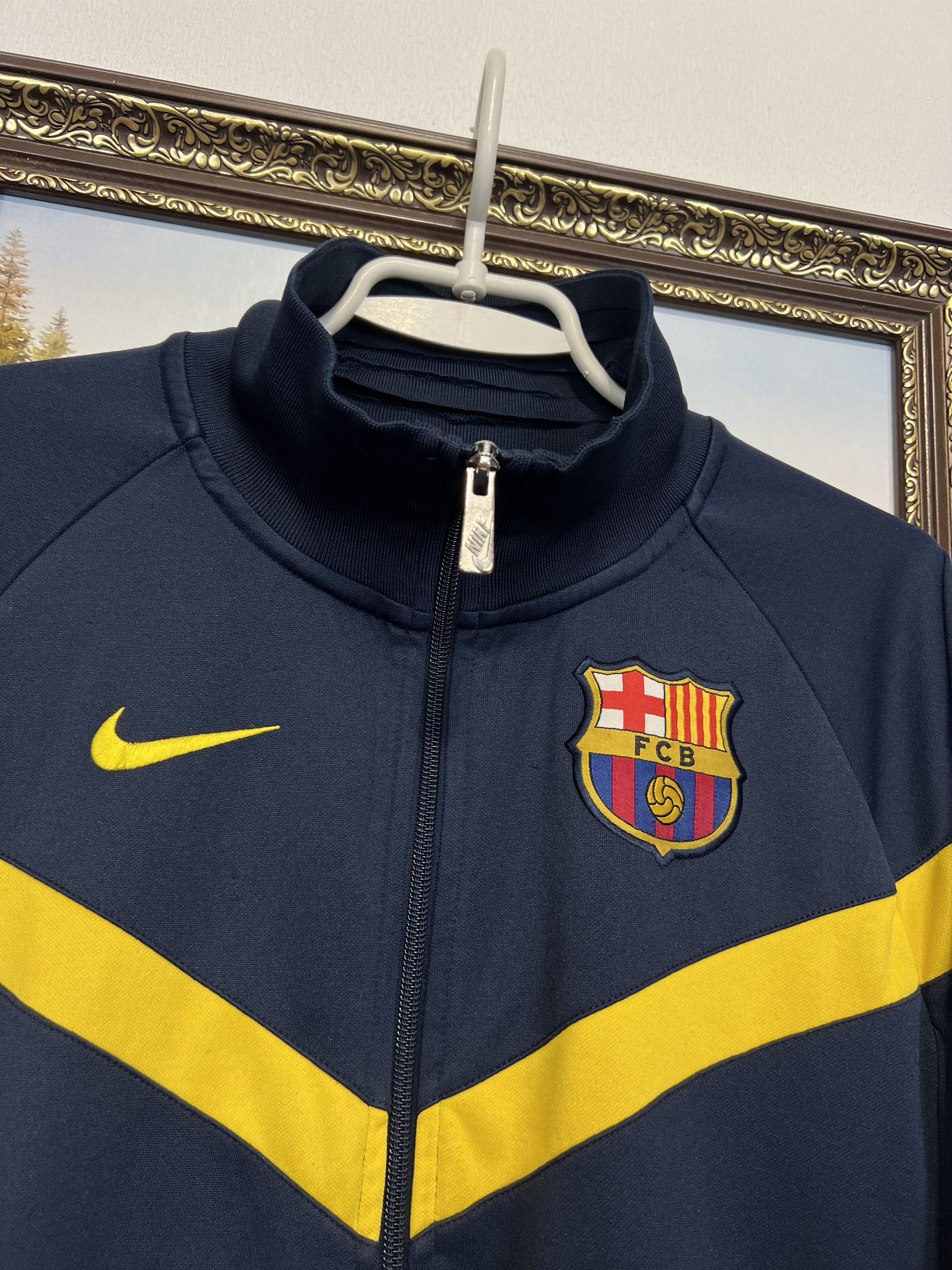 Nike Nike FC Barcelona Football Jacket Soccer Track Top Rare Hype Size US S / EU 44-46 / 1 - 3 Thumbnail