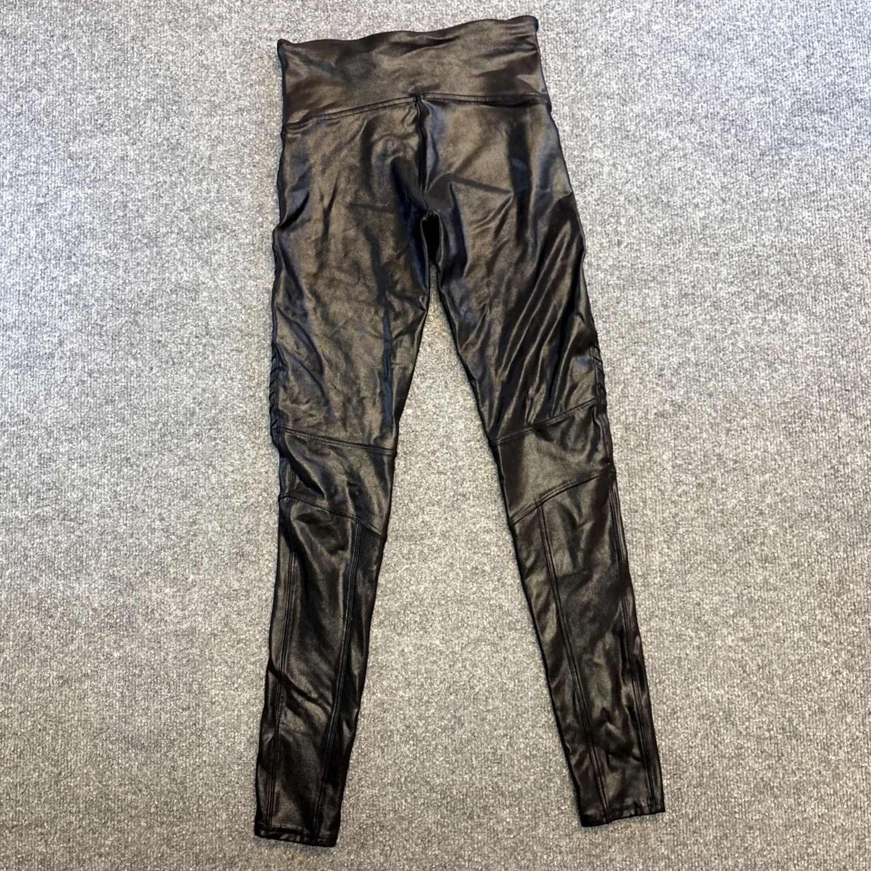 Spanx Spanx Faux Leather Moto Leggings Size Medium Black Stretch Ribbed Cool Womens Leggings M Black Slimming Shaping Ankle 28in Vintage No Brand Spanx Size 32" / US 10 / IT 46 - 4 Thumbnail