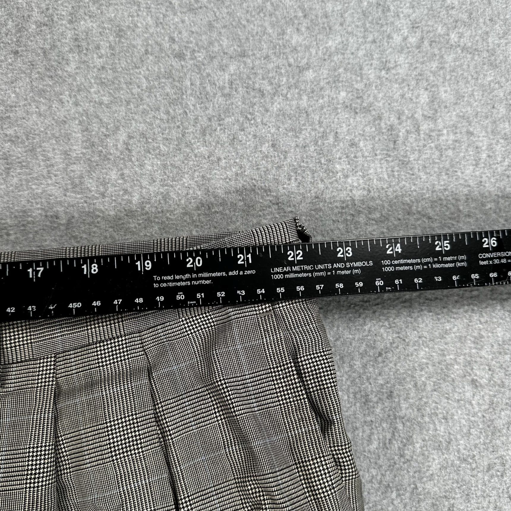 Ermenegildo Zegna VINTAGE Ermenegildo Zegna Dress Pants Mens 44x32 Gray Plaid Su Misura Made Switzerland Size US 44 / EU 60 - 6 Thumbnail