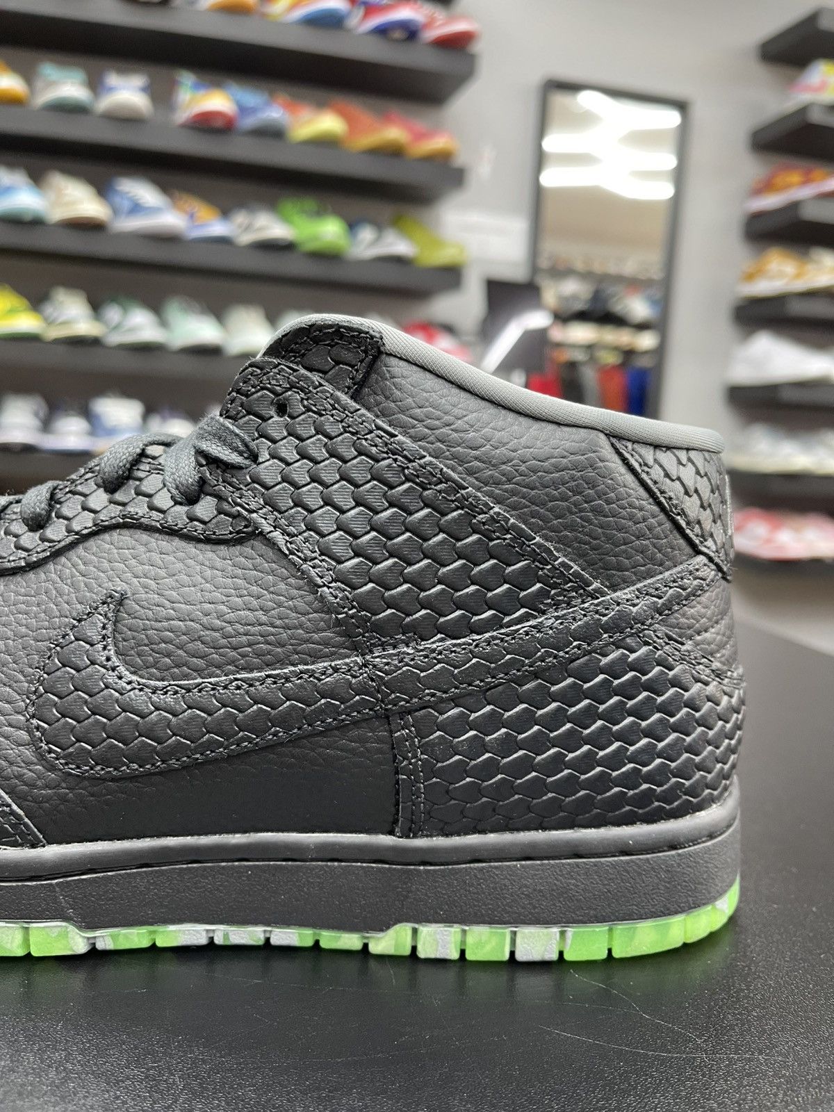 Nike Size 11 - Nike Dunk Mid Halloween Headless Horseman Size US 11 / EU 44 - 5 Thumbnail