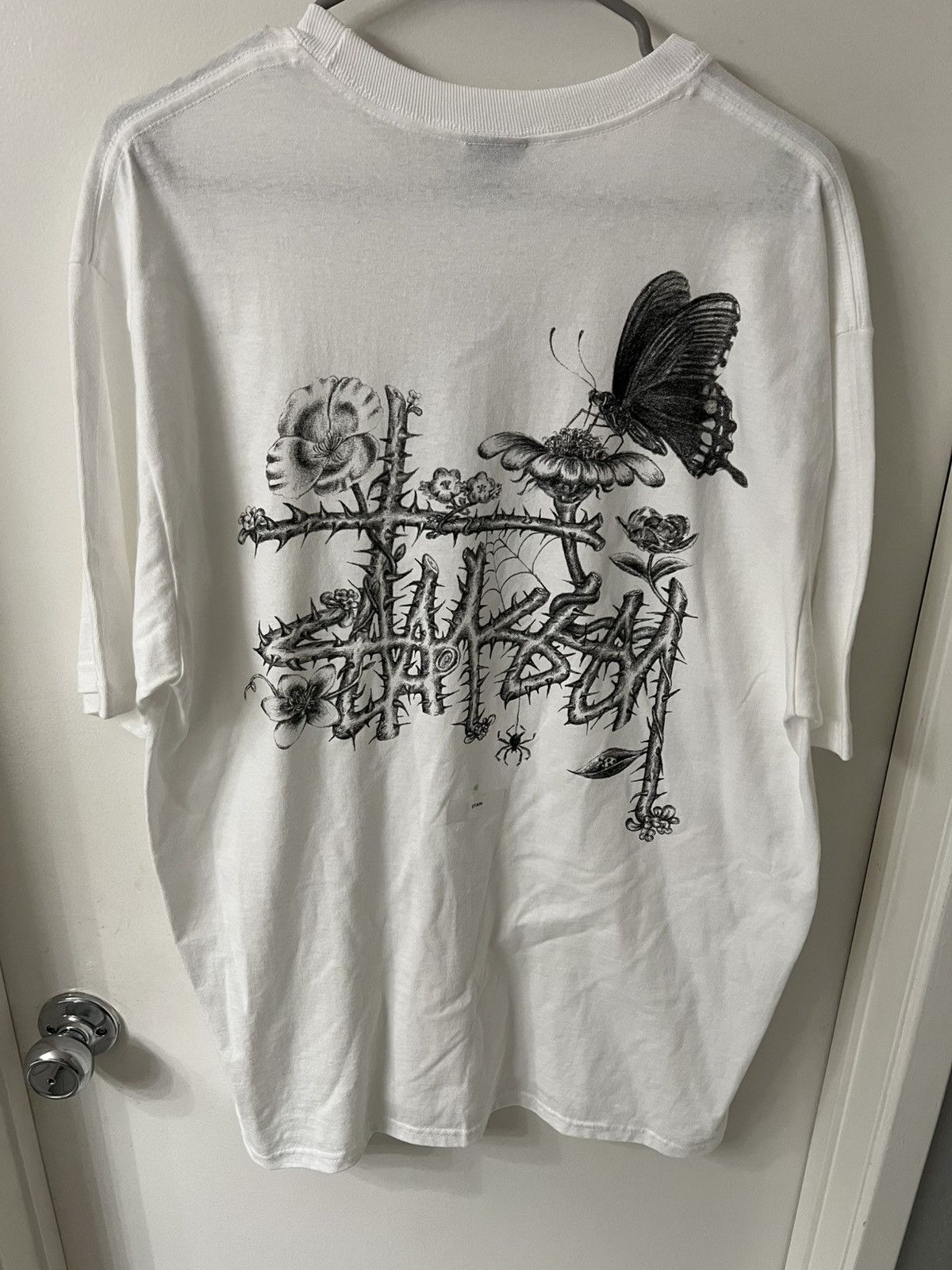 Stussy Stussy in bloom white tee brand new Size US L / EU 52-54 / 3 - 2 Thumbnail
