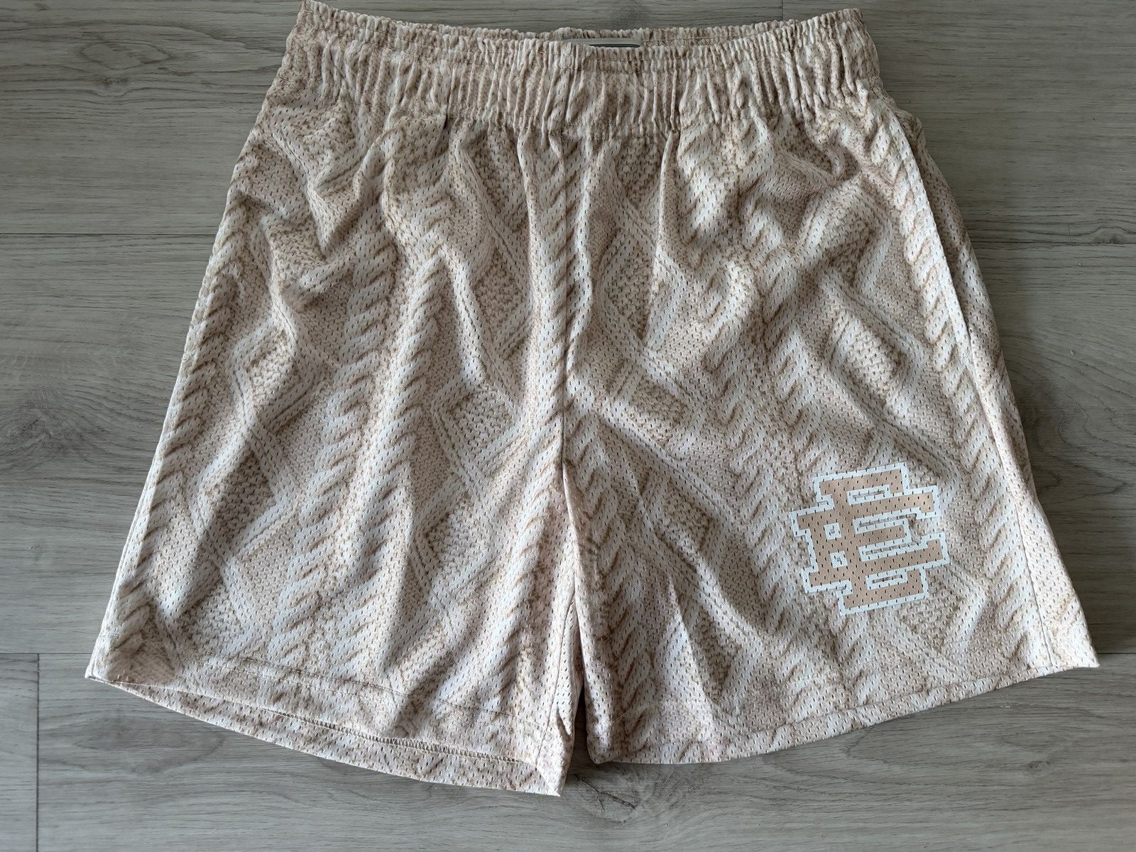 Eric Emanuel NWT ERIC EMANUEL SHORTS MAY 2026 RELEASE SIZE SMALL Size US 28 / EU 44 - 1 Thumbnail