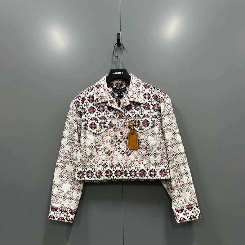 Louis Vuitton Louis Vuitton Cropped Floral Jacket 2501-Nextarrow Size S / US 4 / IT 40 - 1 Thumbnail