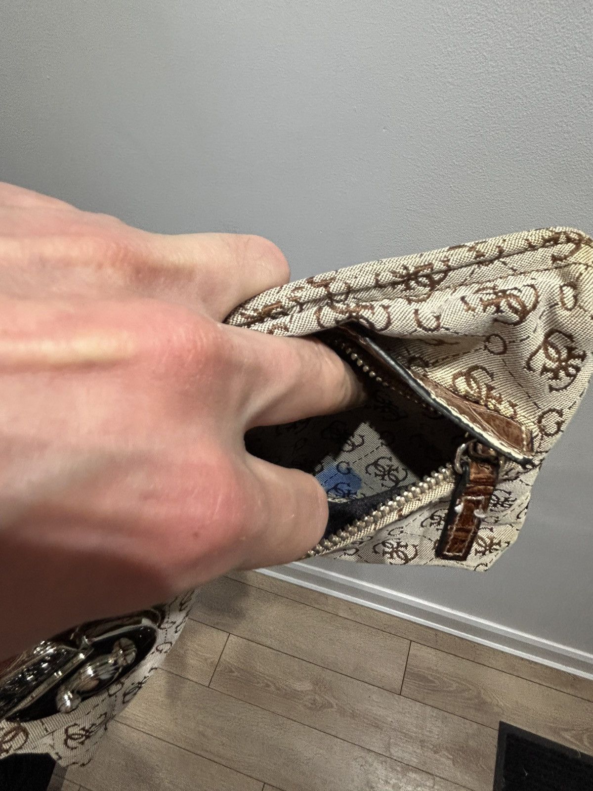 Guess Y2K Vintage Crocodile Monogram Logo Bag Size ONE SIZE - 11 Thumbnail
