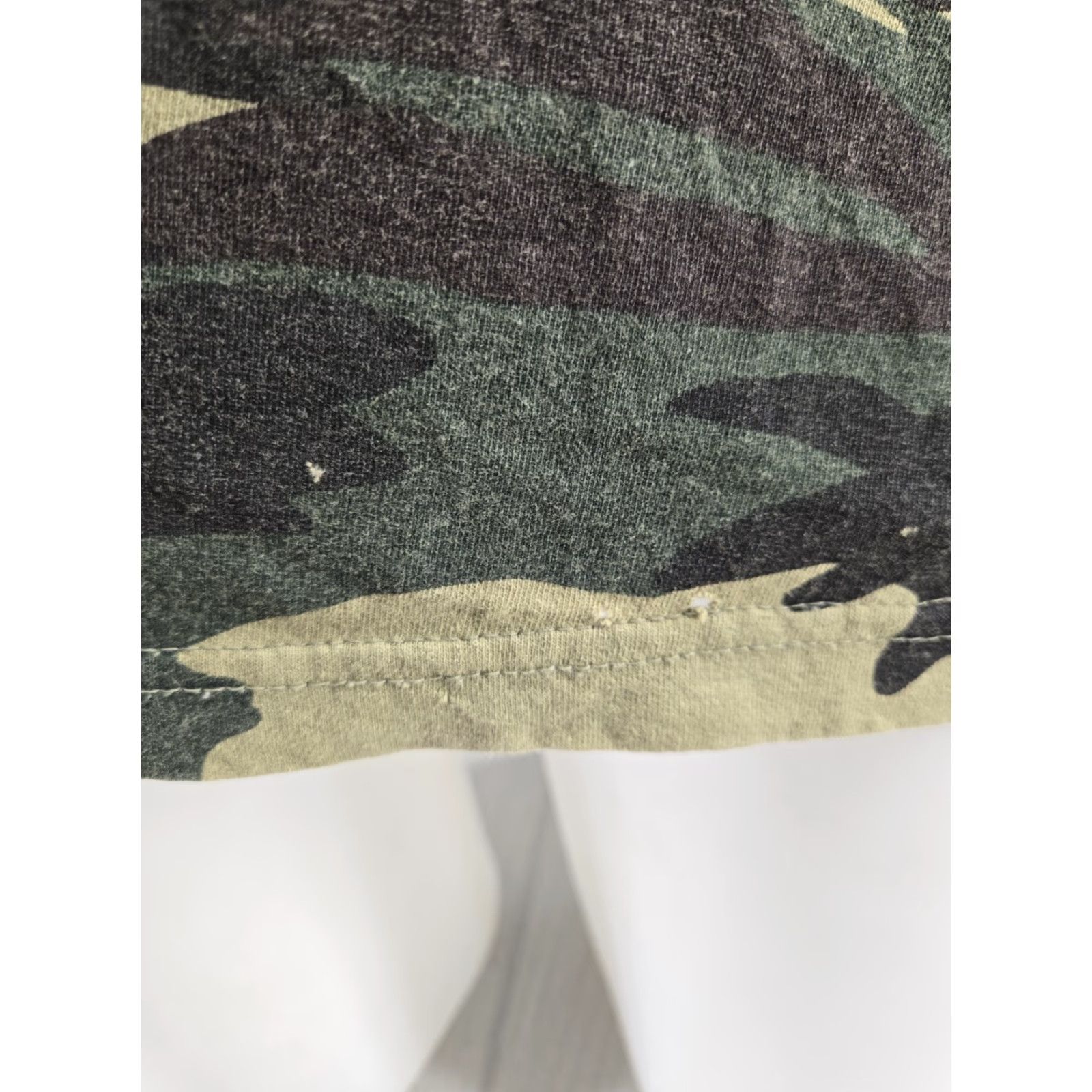 Vintage VINTAGE Horizon Camouflage Long Sleeve Shirt Camouflage XL Men Green Distressed Camo Horizon Tshirt XL Mens Size US XL / EU 56 / 4 - 4 Thumbnail