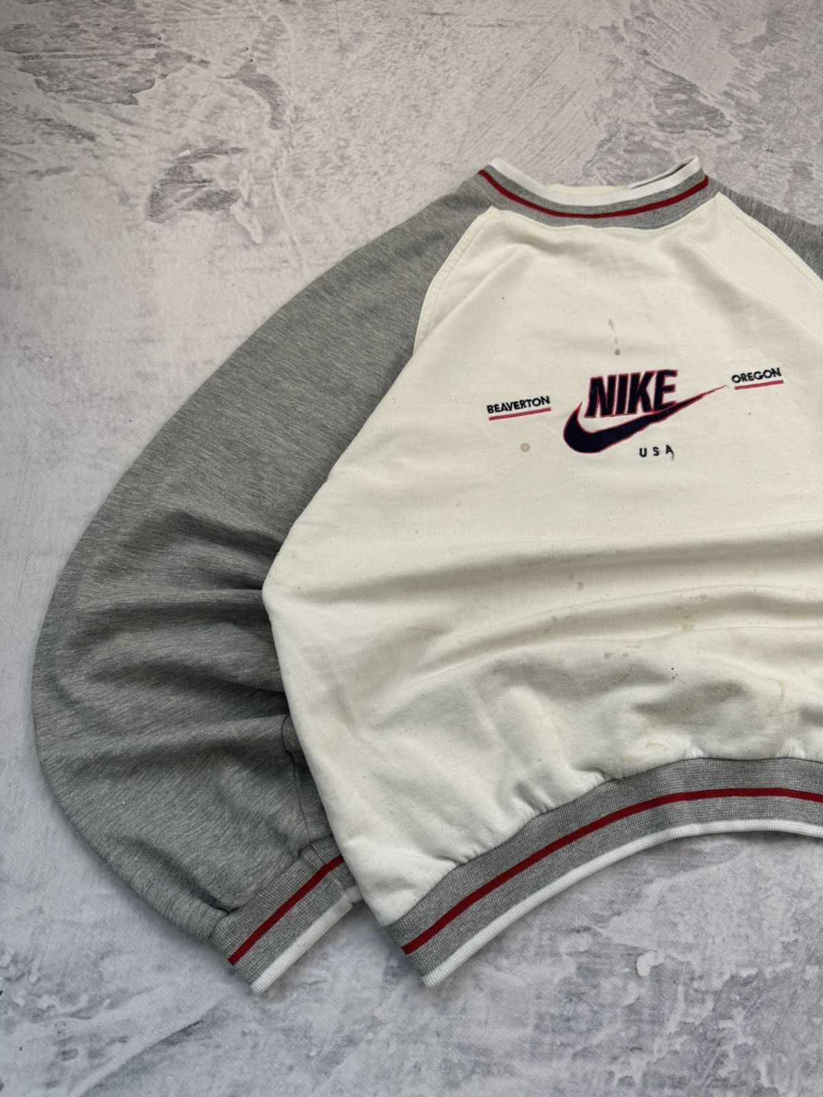 Nike × Vintage NIKE VINTAGE CENTER LOGO OVERSIZE BOXY SWEATSHIRT Size US M / EU 48-50 / 2 - 2 Thumbnail