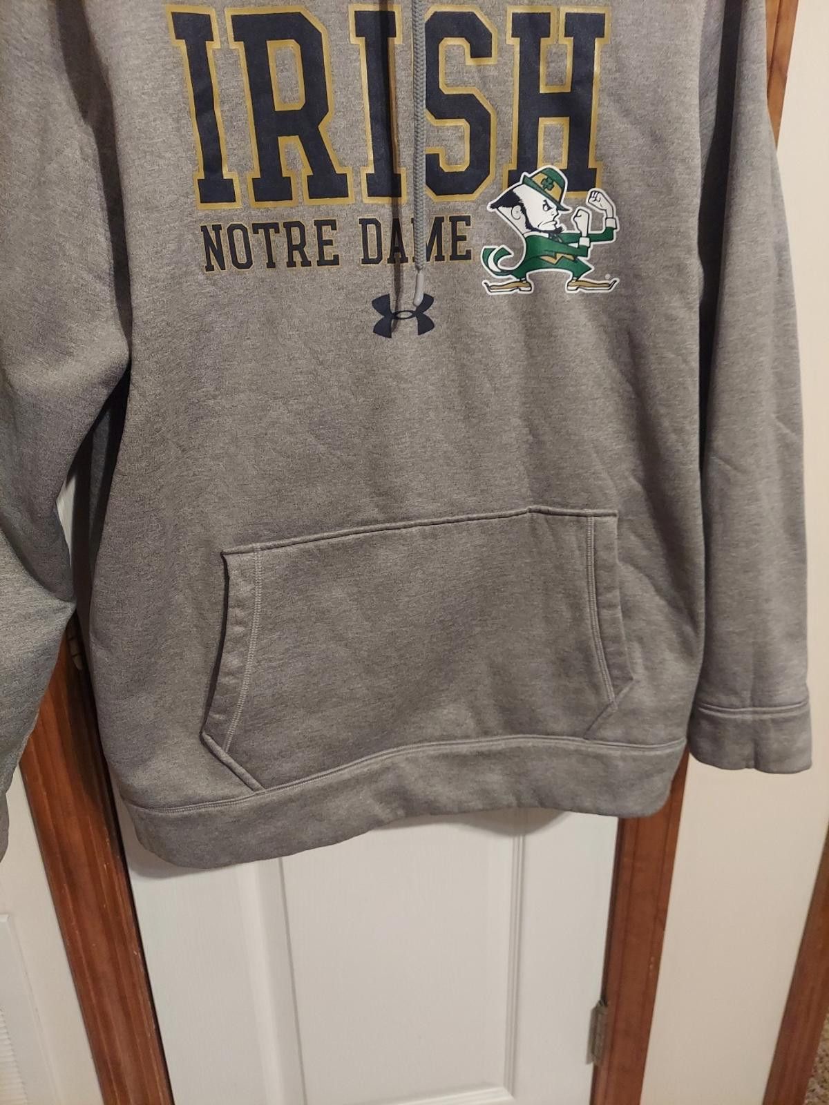 Under Armour NOTRE DAME FIGHTING IRISH Men’s Large Under Armour ATHLETIC Size ONE SIZE - 3 Thumbnail