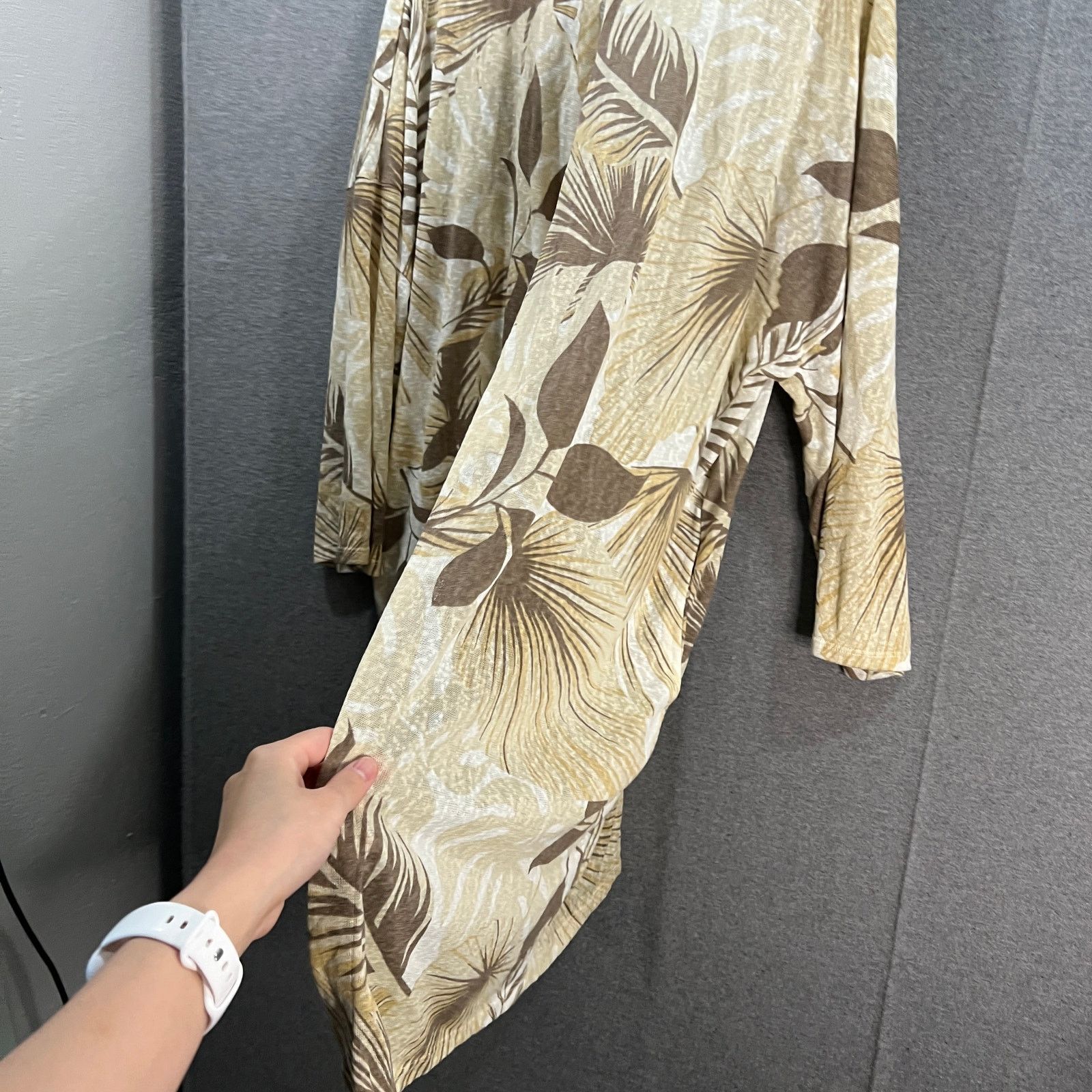 Other Girl With Curves Knit Palm Cardigan Neutral Palm, Large Size L / US 10 / IT 46 - 11 Thumbnail