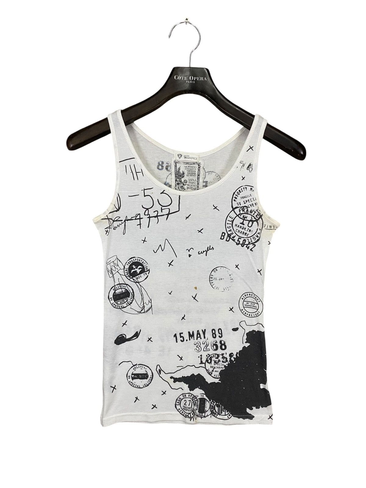 Takeo Kikuchi Vintage takeo kikuchi fullprinted tanktop/sleeveless Size US S / EU 44-46 / 1 - 1 Thumbnail