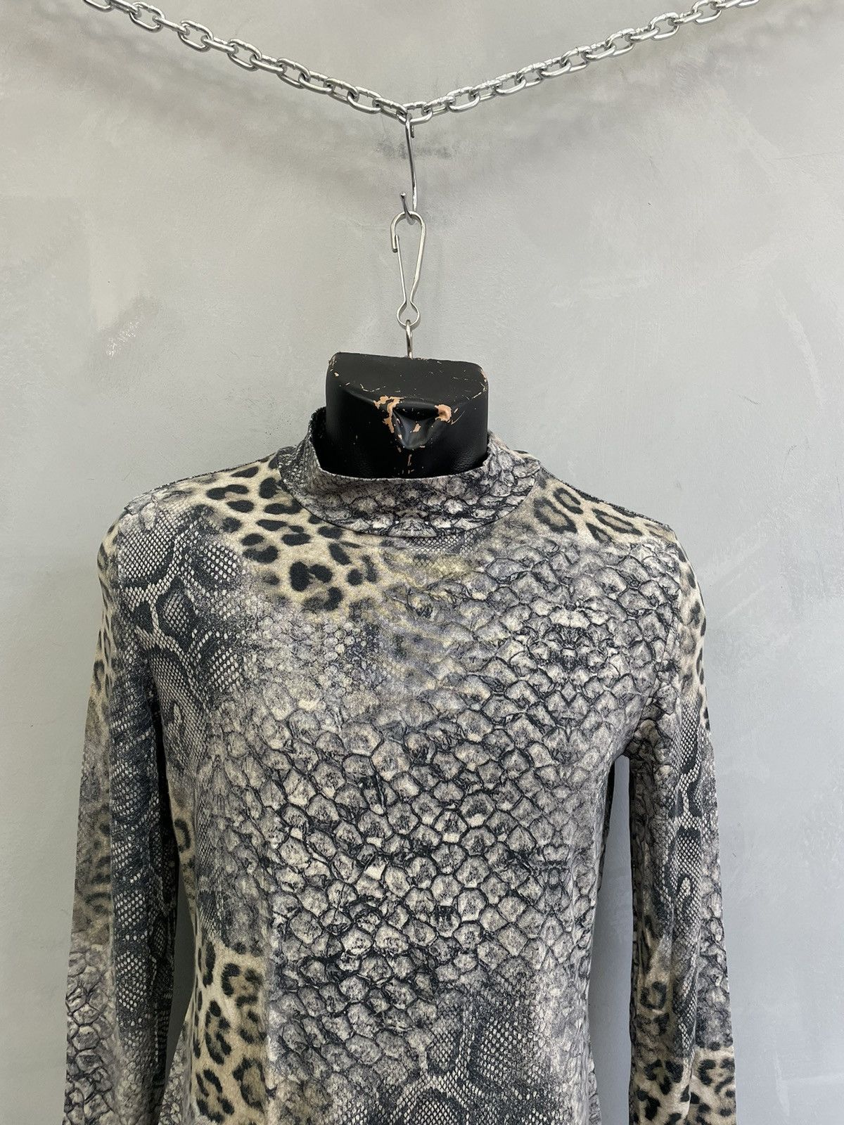 Hysteric Glamour Rare slim fit reptiles print hysteric glamour style top Size US S / EU 44-46 / 1 - 2 Thumbnail