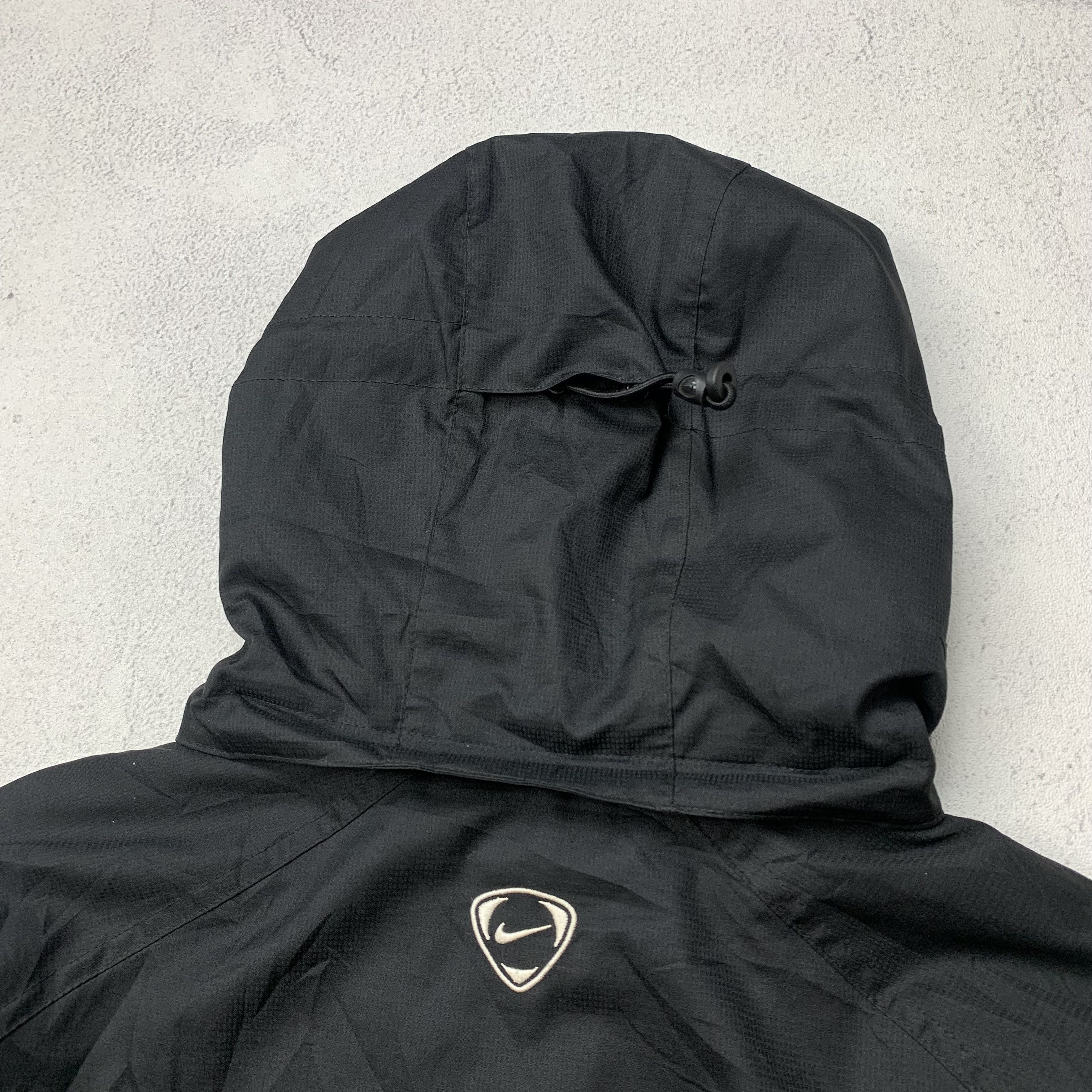Nike Vintage Nike Juventus Puffer Jacket Size US L / EU 52-54 / 3 - 5 Thumbnail