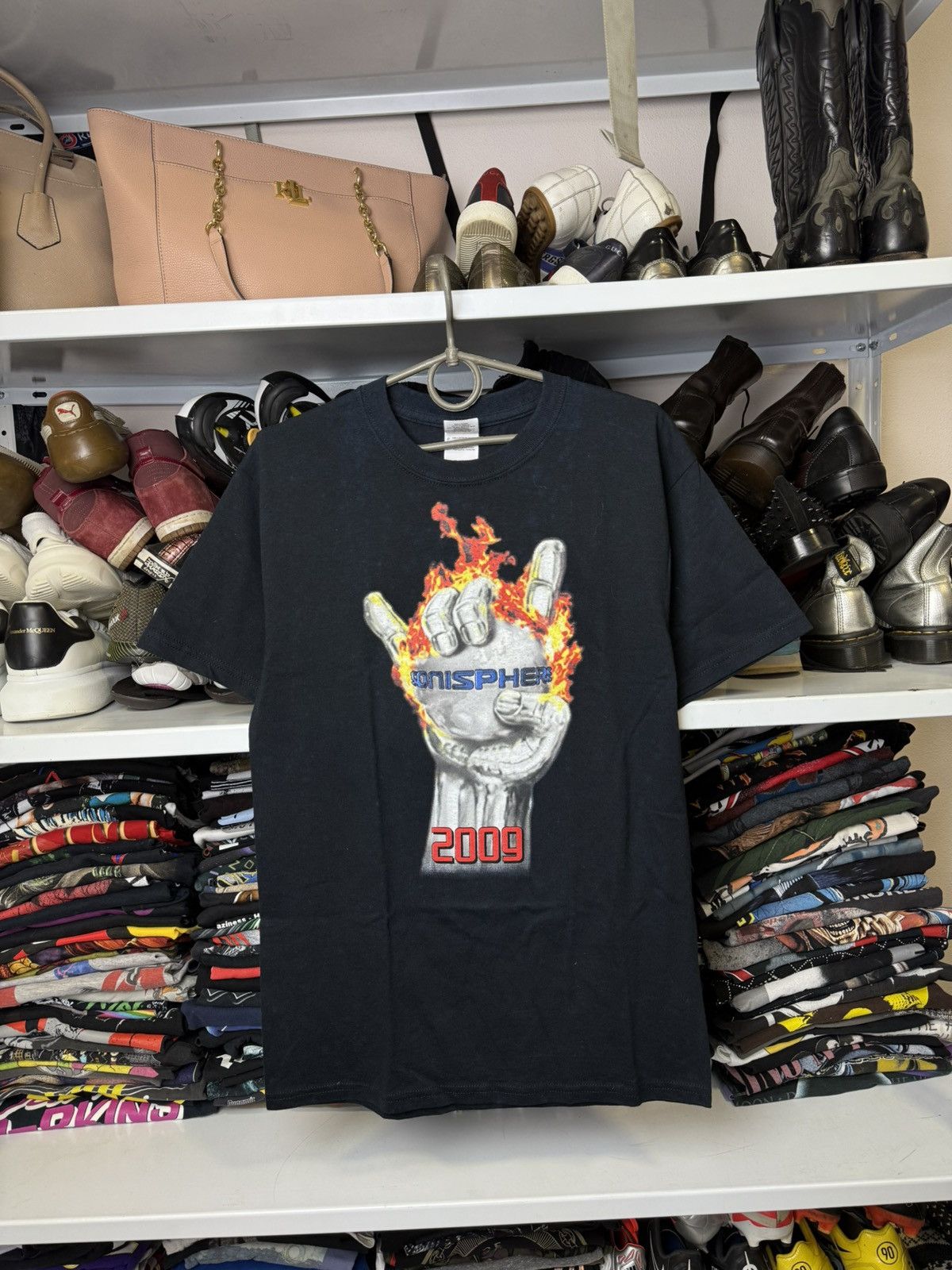Vintage SONISPHERE 2009 METALLICA SLIPKNOT KORN VINTAGE GRAPHIC TEE Size US S / EU 44-46 / 1 - 1 Thumbnail