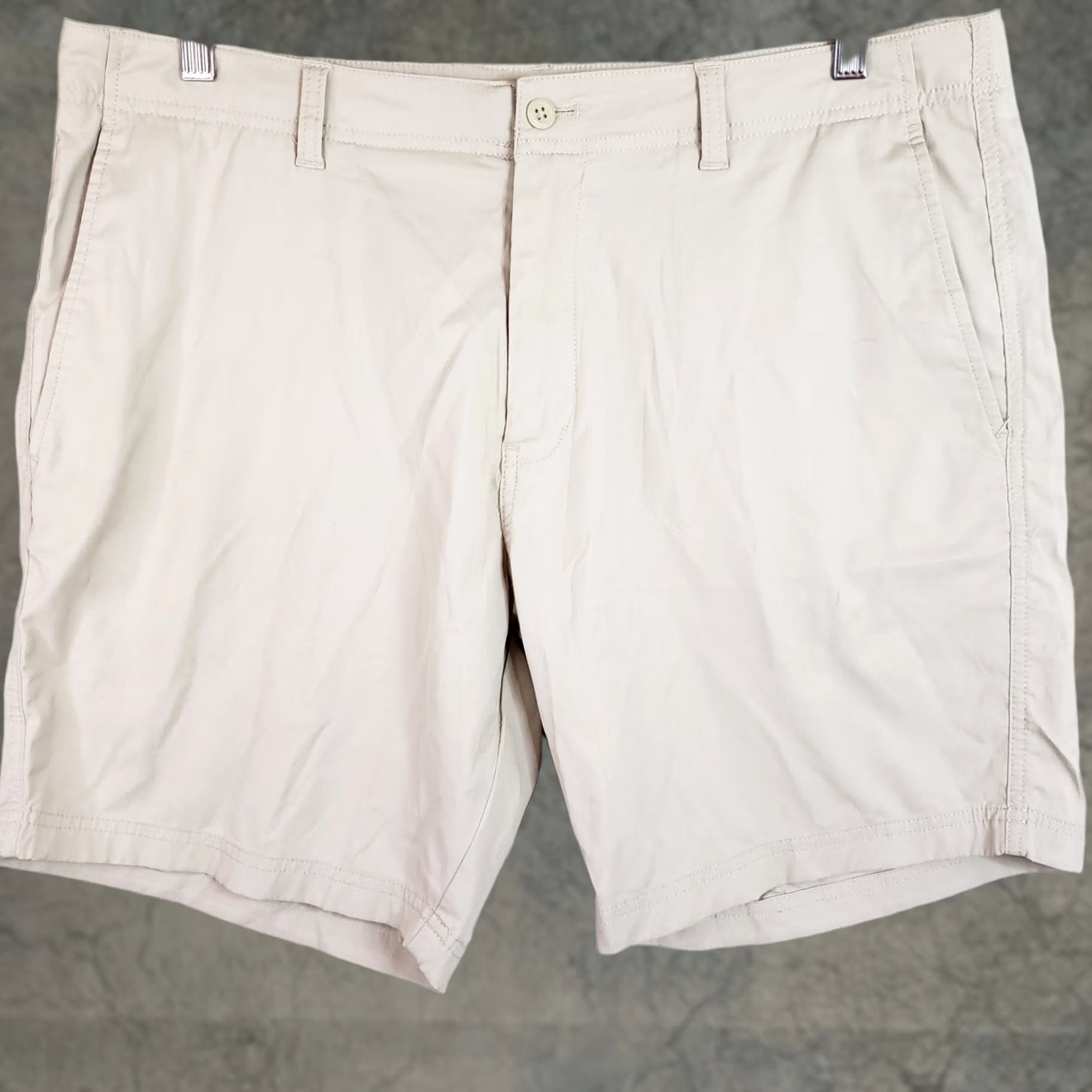 Vintage Duck Head Men's Casual Shorts Size 37 Beige Cotton Nylon Activewear Short Cargo Regular Inseam 8 in UV Quick Dry Moisture Wicking Size US 37 - 1 Thumbnail