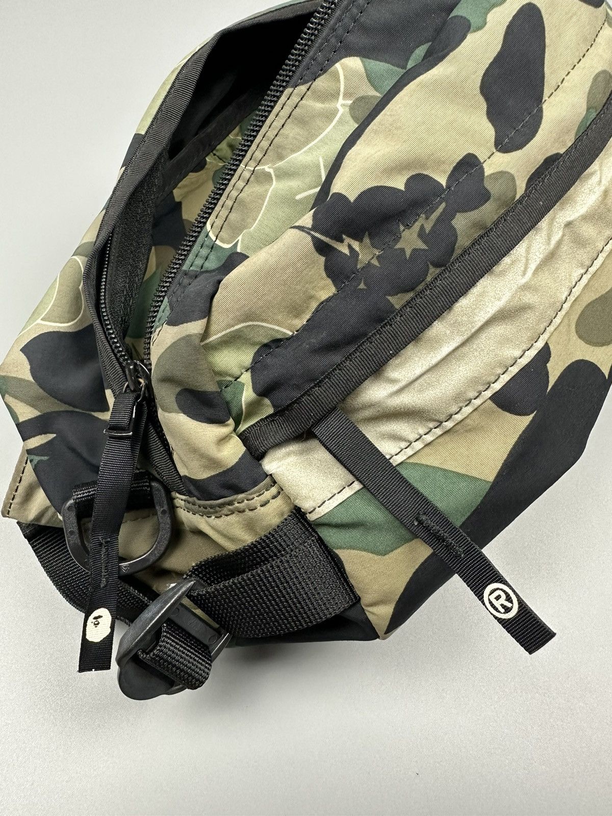 Bape × Kaws 🔥Sick🔥Bape X Kaws Camo Waist/Shoulder Bag Size ONE SIZE - 6 Thumbnail