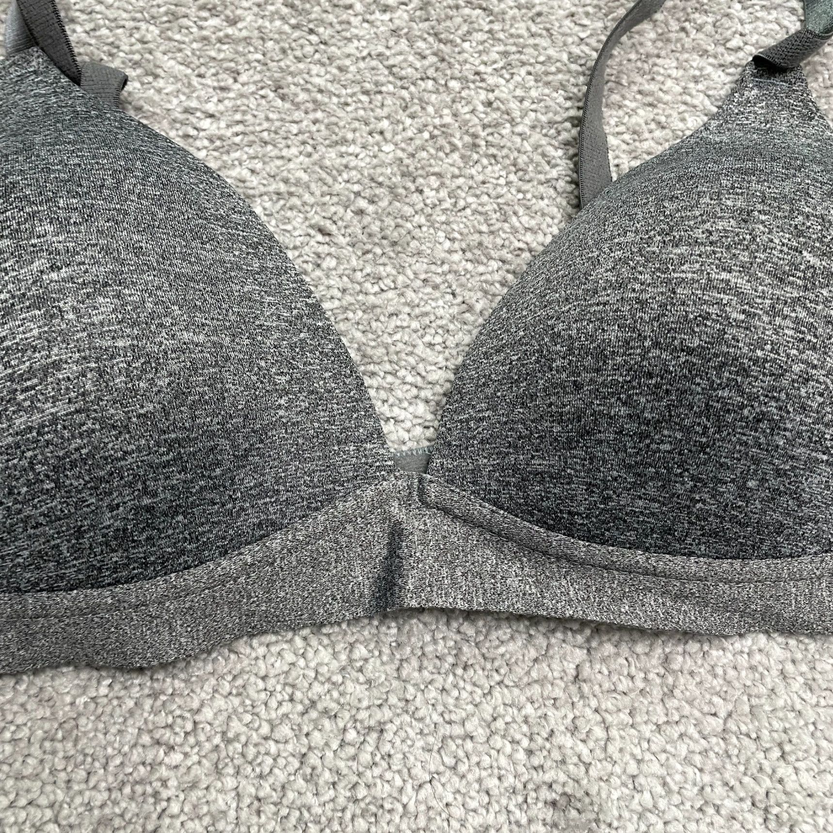 Vintage YMI Intimates Wireless Bra Womens 36B Dark Gray Padded Strap Hook&Eye 36B Gray Women Bra Shirt? Size ONE SIZE - 4 Thumbnail