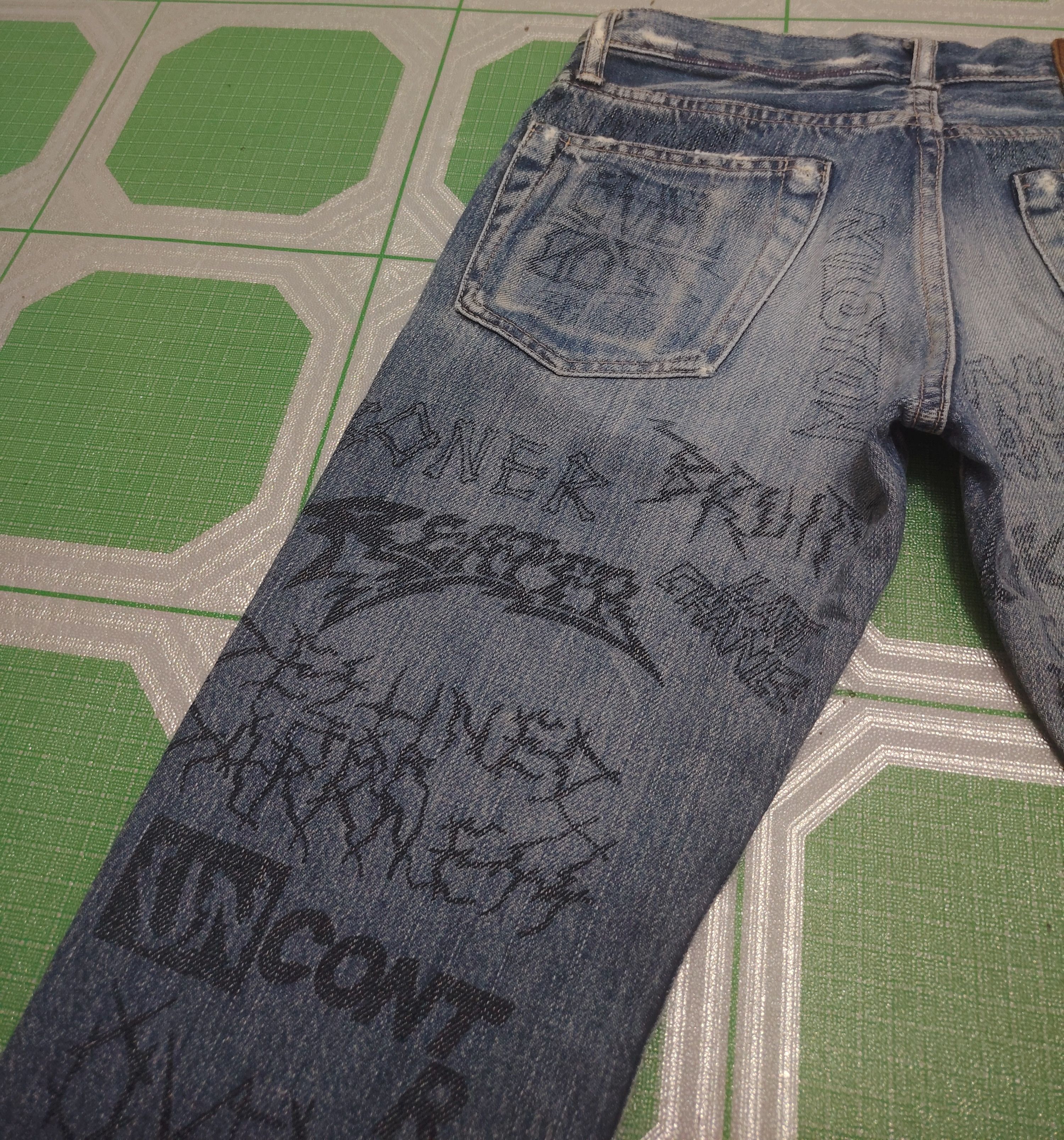 Hysteric Glamour Rare!! Hysteric Glamour skinny jeans Metal Rock Full Printed Size 26" / US 2 / IT 38 - 21 Thumbnail